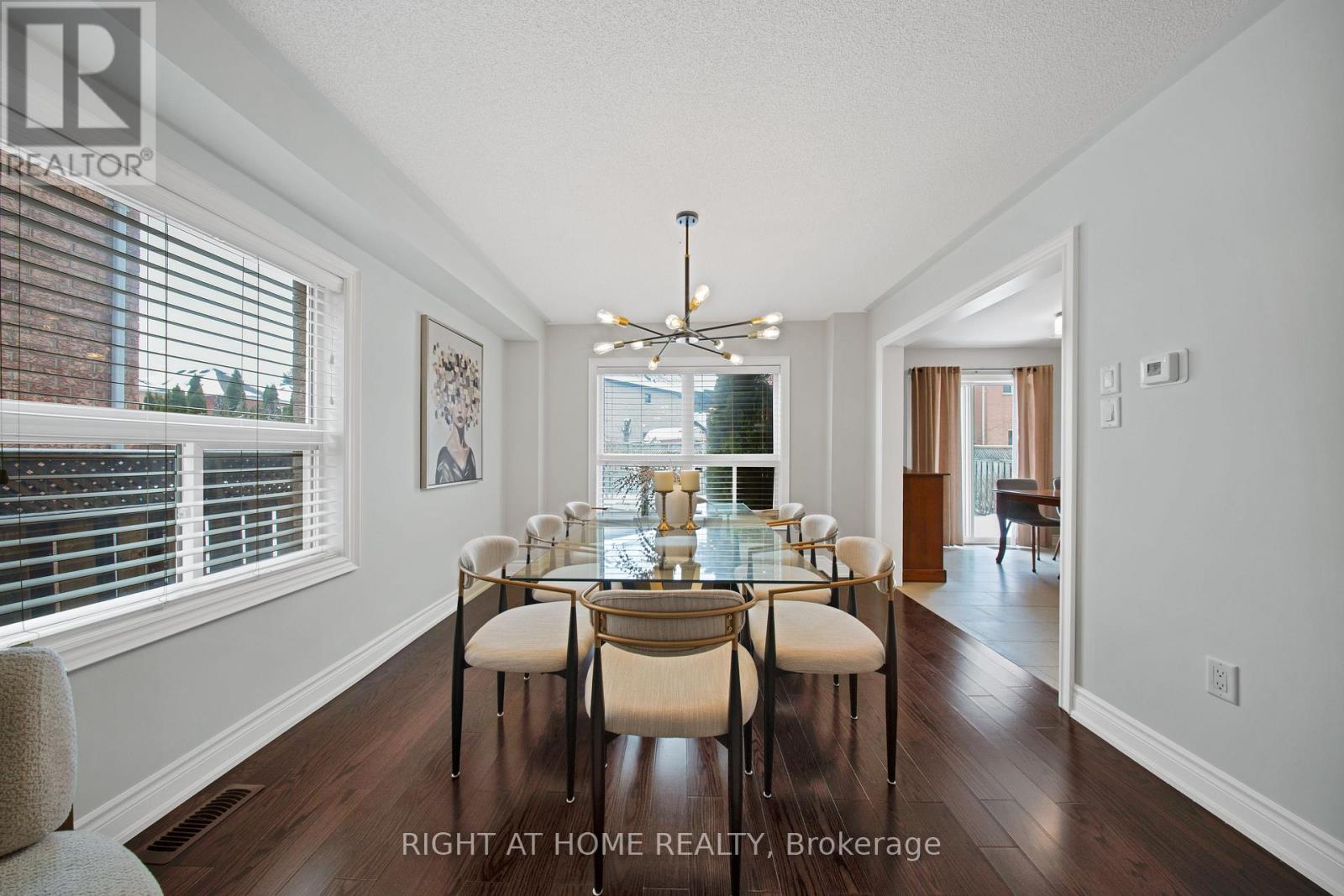 215 Queenslea Avenue, Toronto, Ontario  M9N 3X5 - Photo 14 - W12978102