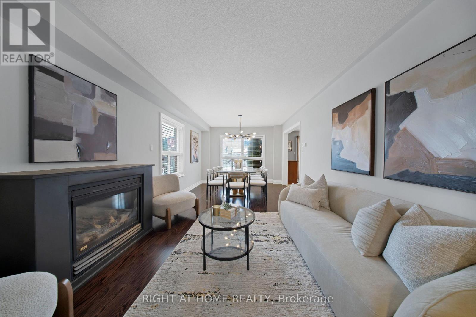 215 Queenslea Avenue, Toronto, Ontario  M9N 3X5 - Photo 9 - W12978102