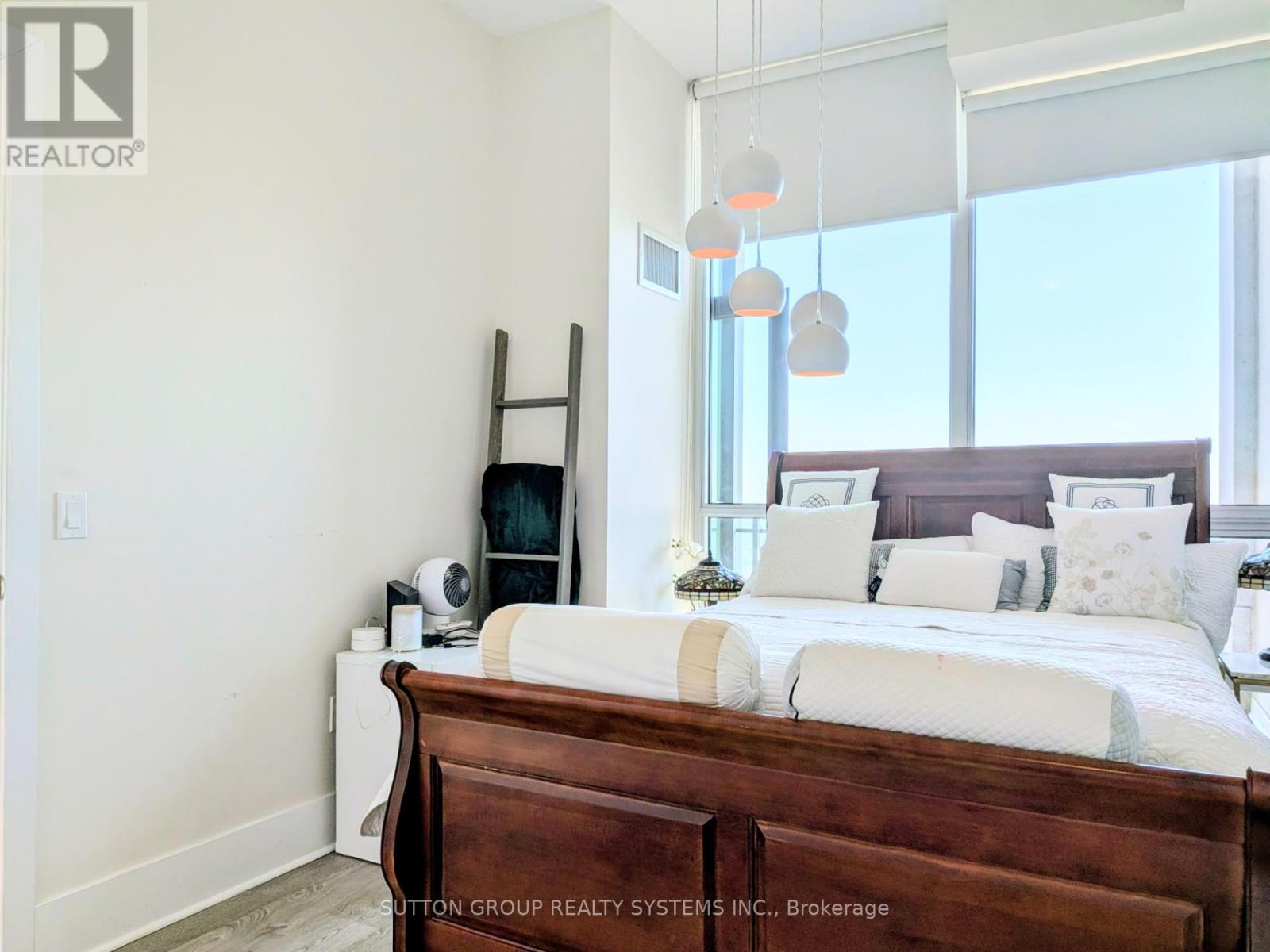 4602 - 3975 Grand Park Drive, Mississauga, Ontario  L5B 0K4 - Photo 11 - W12978130