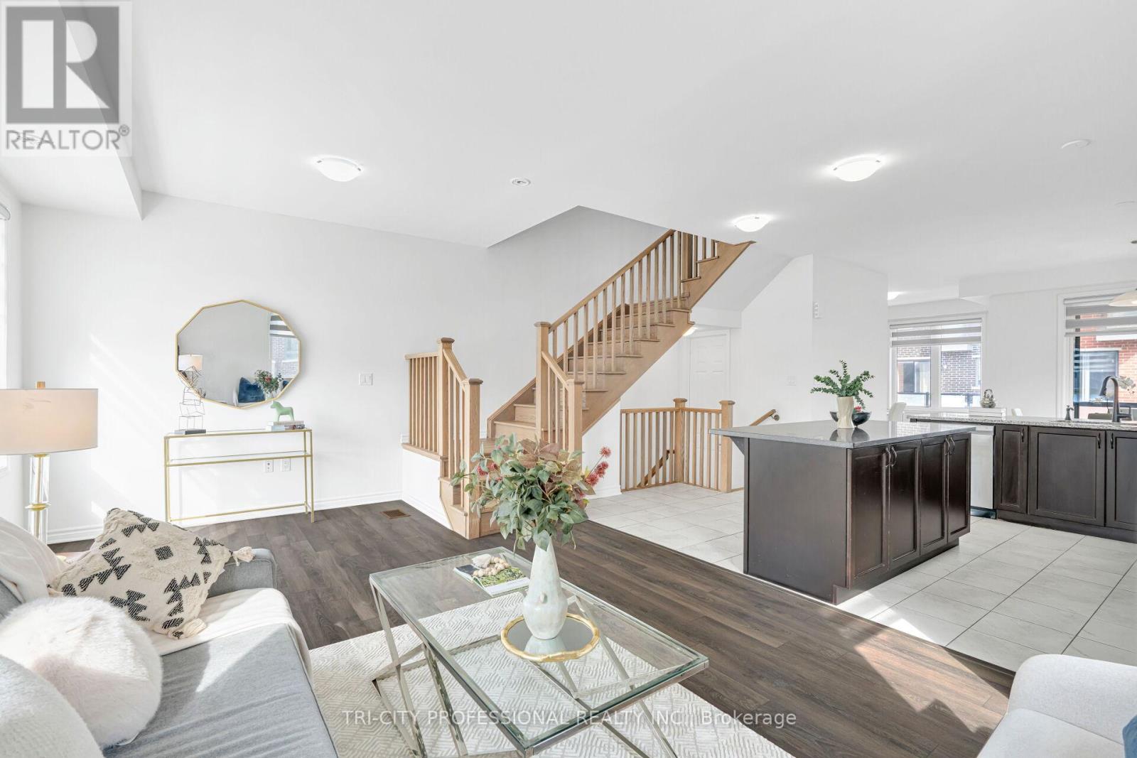 2 Summer Wind Lane, Brampton, Ontario  L7A 0B6 - Photo 14 - W12978152