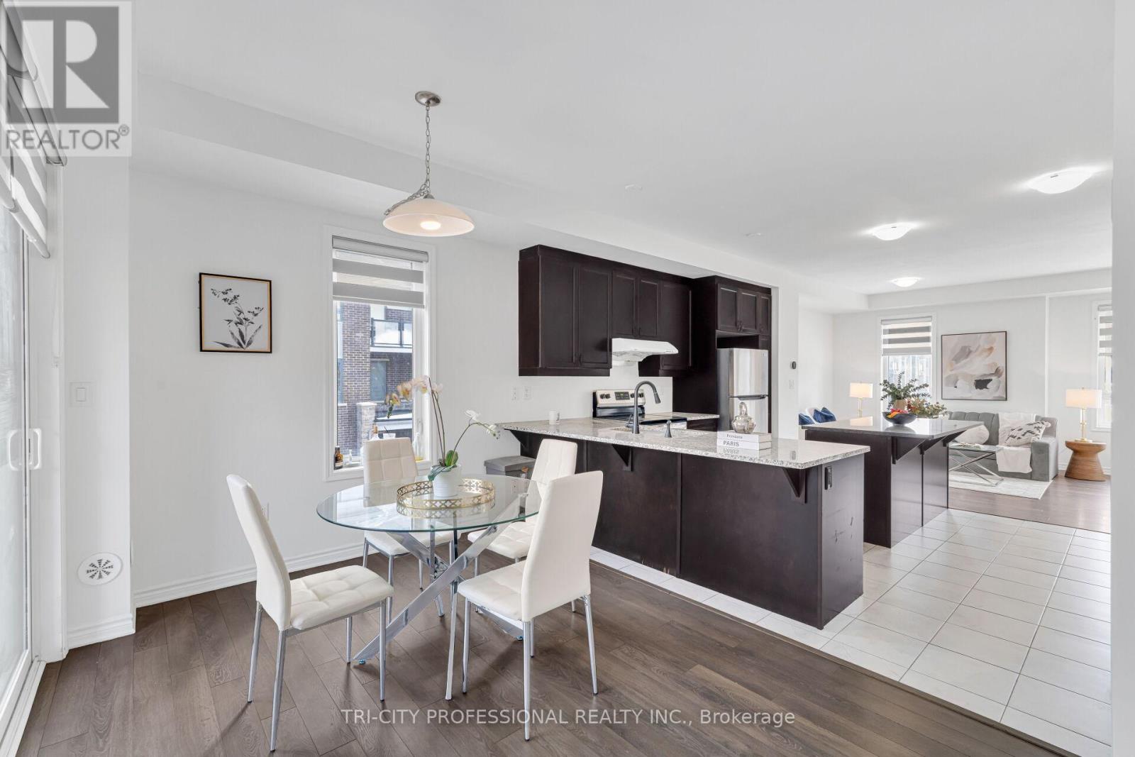 2 Summer Wind Lane, Brampton, Ontario  L7A 0B6 - Photo 22 - W12978152