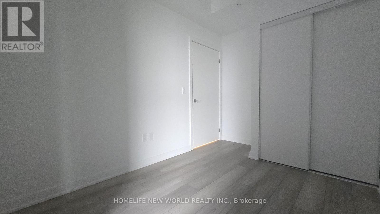 819 - 1007 The Queensway, Toronto (Islington-City Centre West), Ontario  M8Z 0H4 - Photo 8 - W12978202