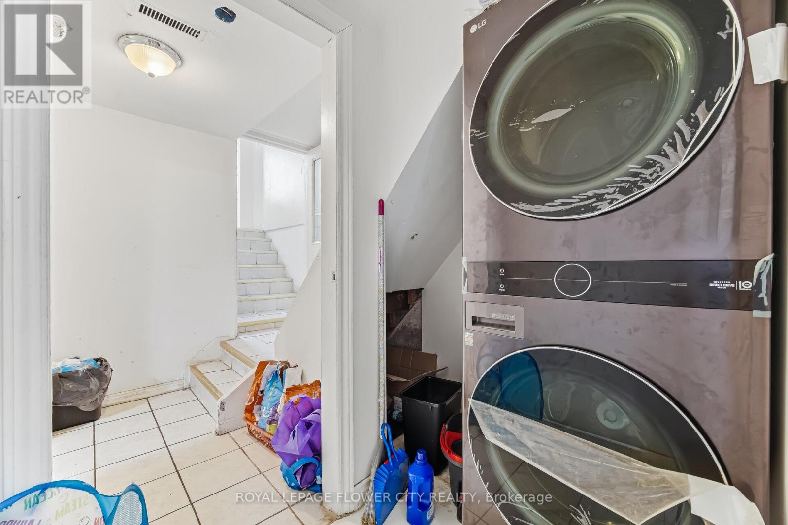 3027 Coral Drive, Mississauga, Ontario  L4T 1Z2 - Photo 32 - W12978210