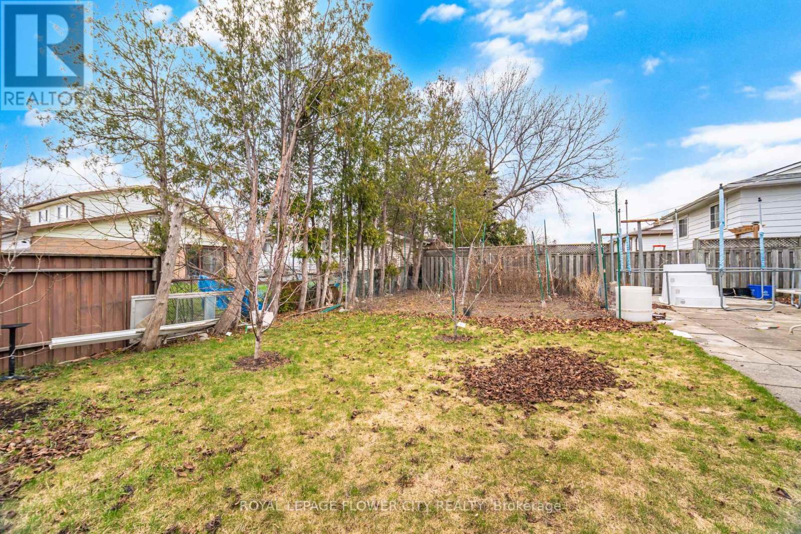 3027 Coral Drive, Mississauga, Ontario  L4T 1Z2 - Photo 38 - W12978210