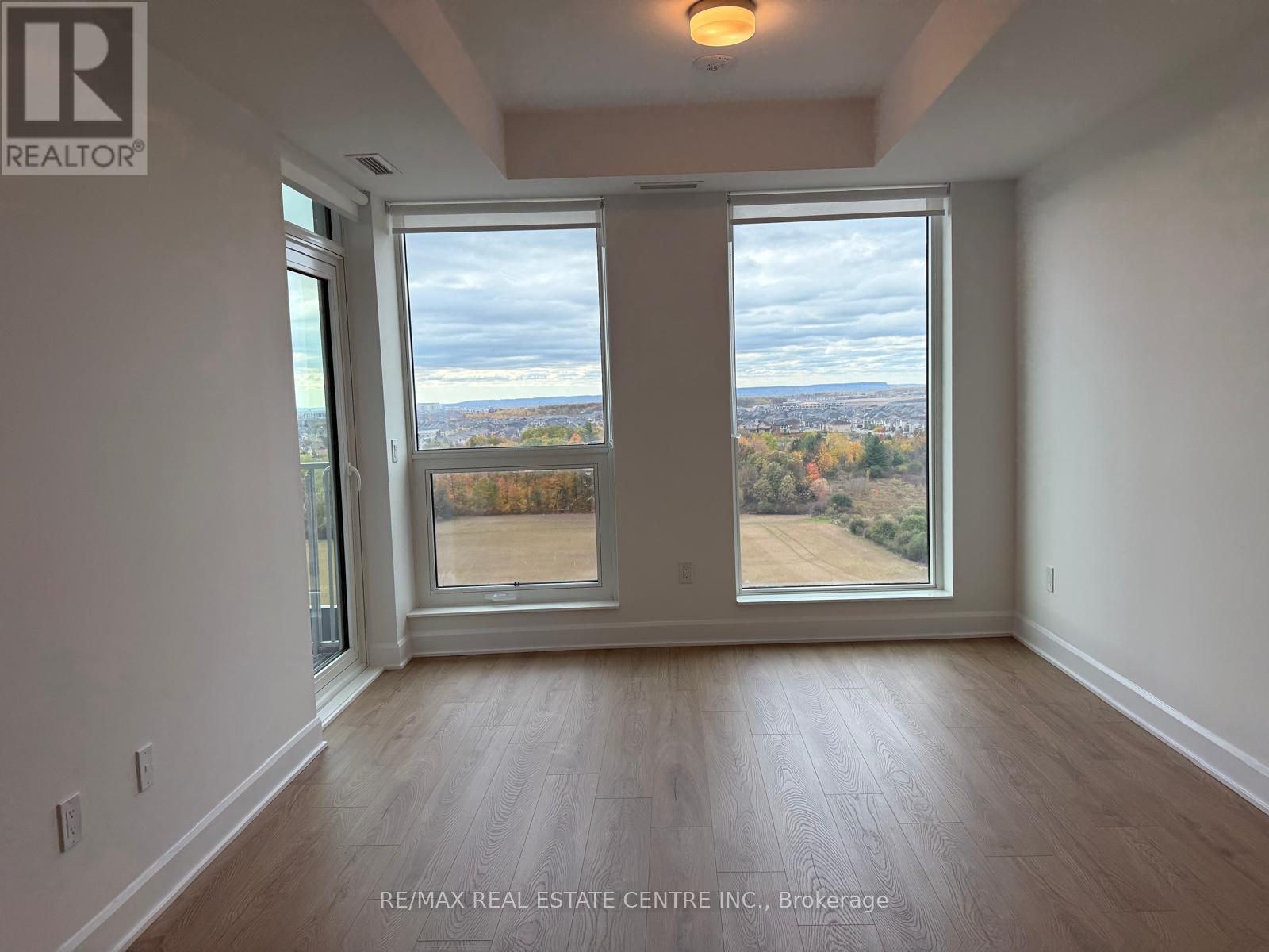 1106 - 3240 William Coltson Avenue, Oakville, Ontario  L6H 8C8 - Photo 39 - W12978218