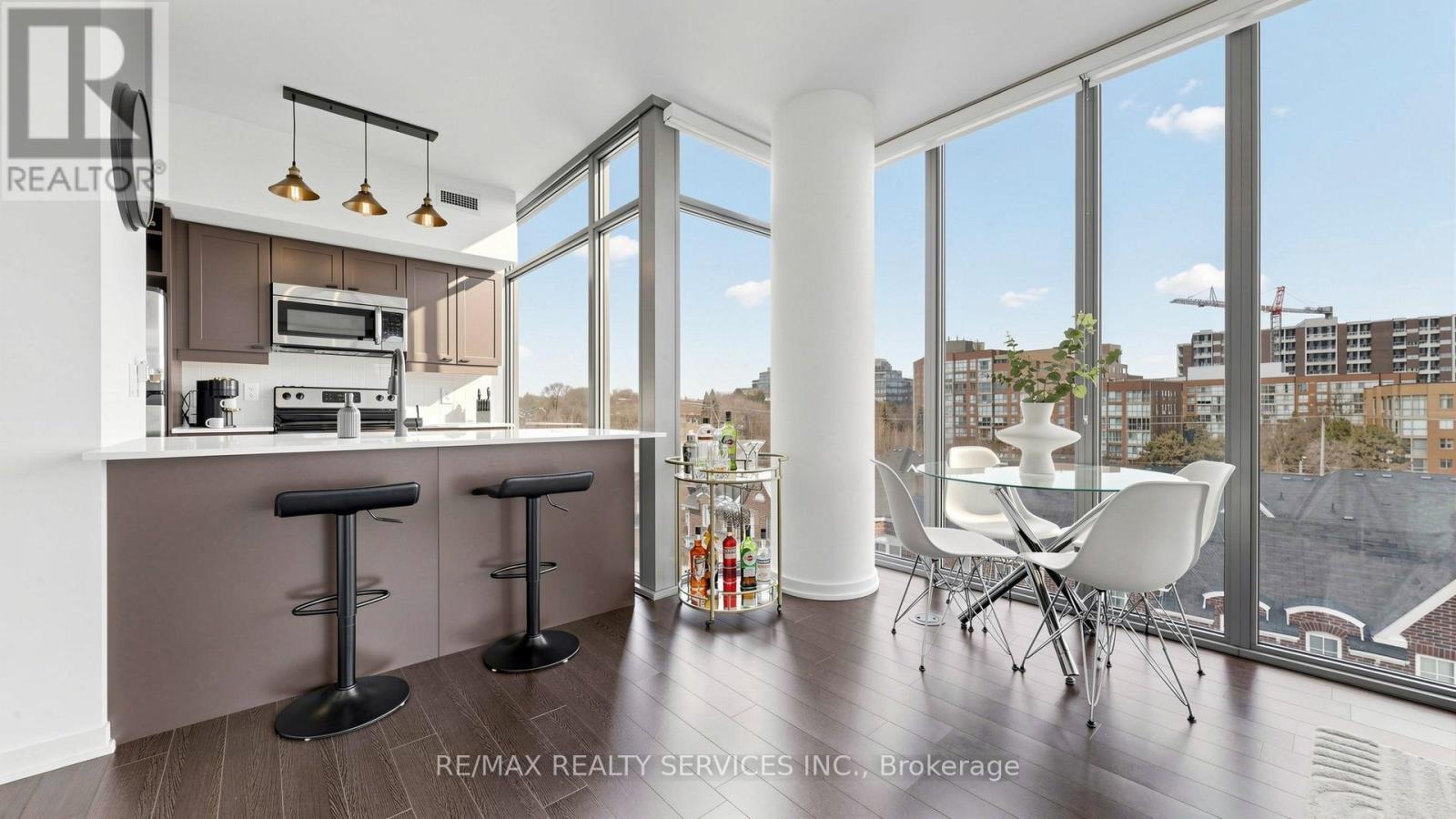 511 - 105 The Queensway Avenue, Toronto, Ontario  M6S 5B5 - Photo 12 - W12978228