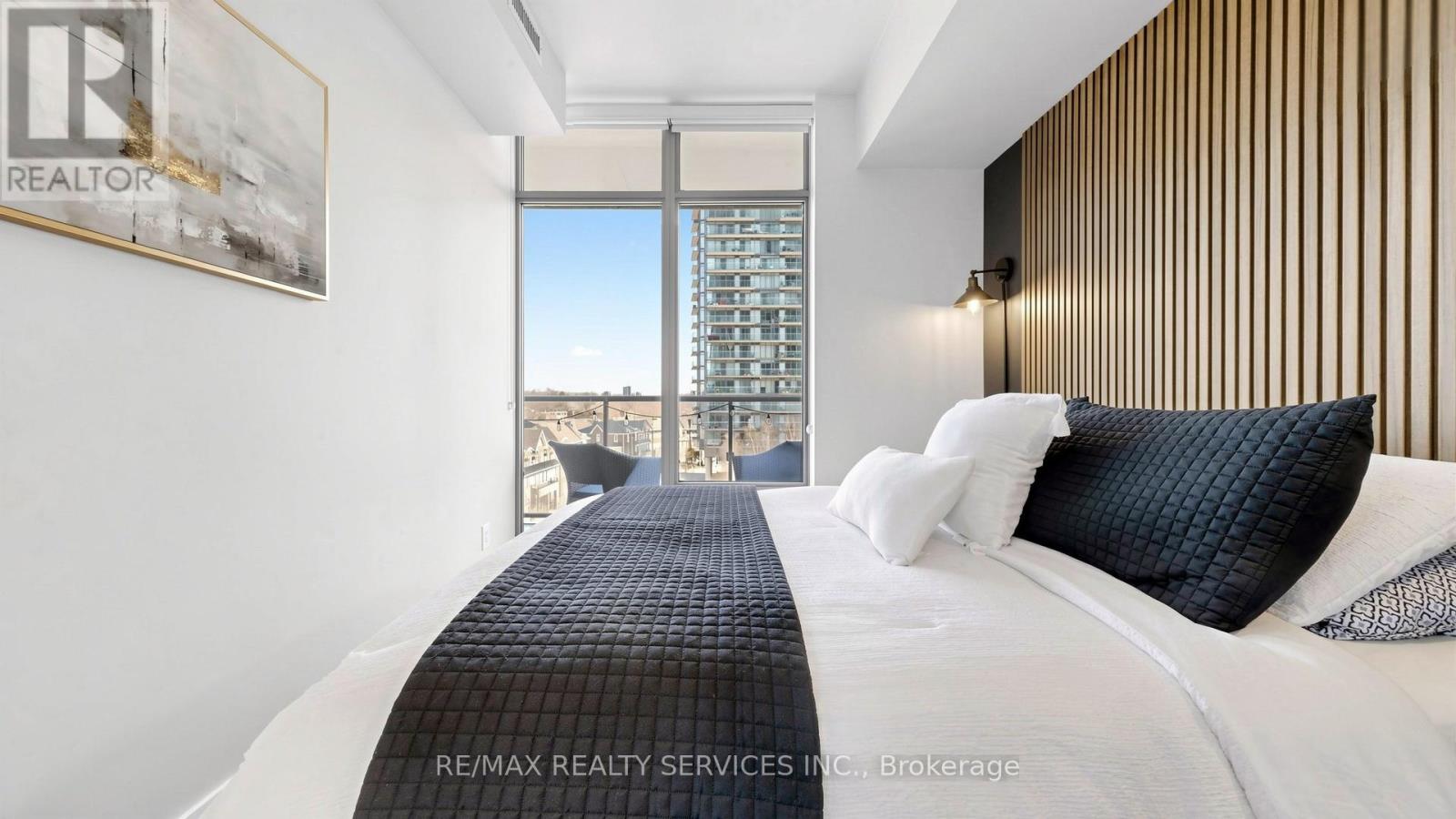 511 - 105 The Queensway Avenue, Toronto, Ontario  M6S 5B5 - Photo 19 - W12978228