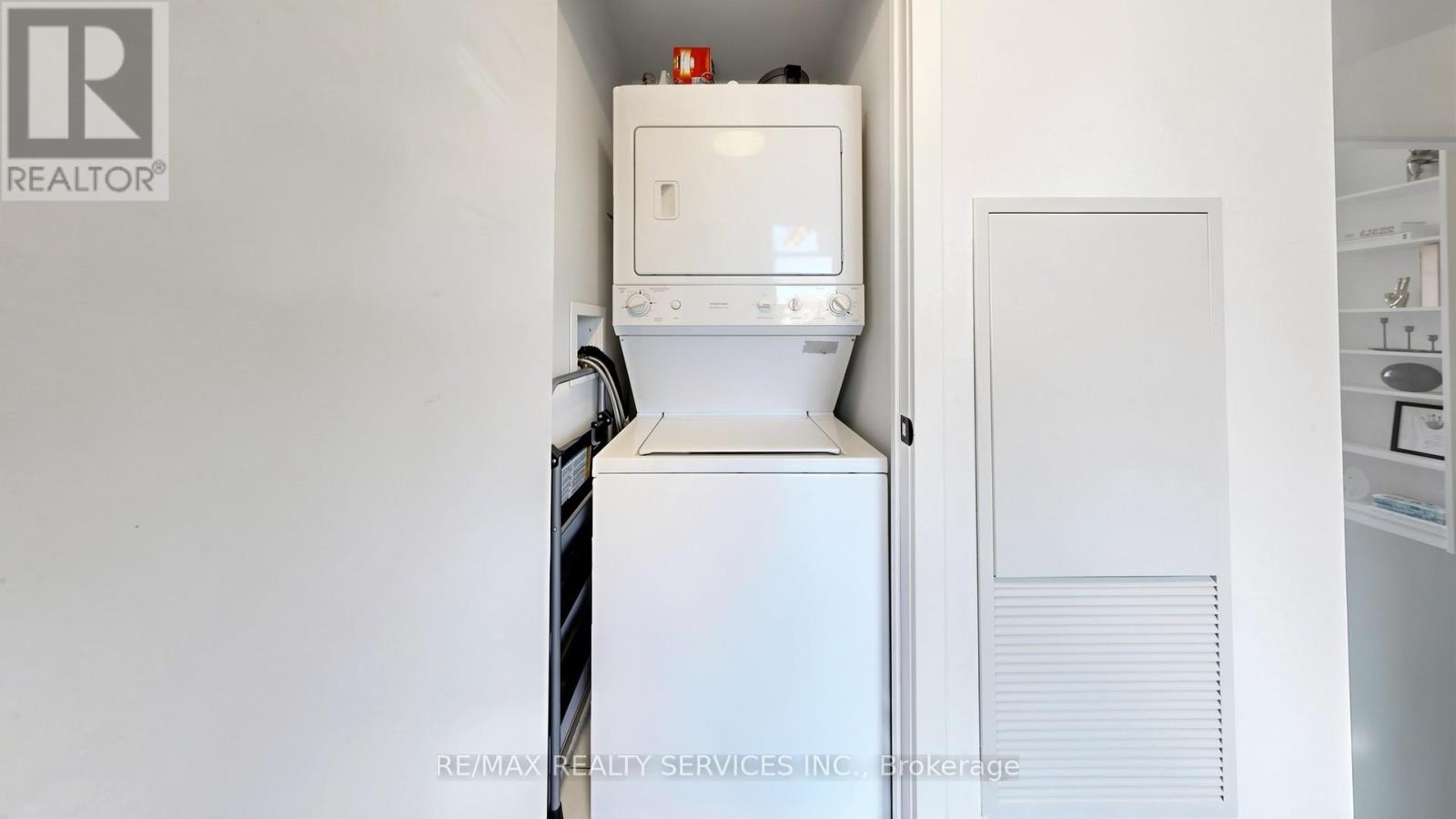 511 - 105 The Queensway Avenue, Toronto, Ontario  M6S 5B5 - Photo 26 - W12978228