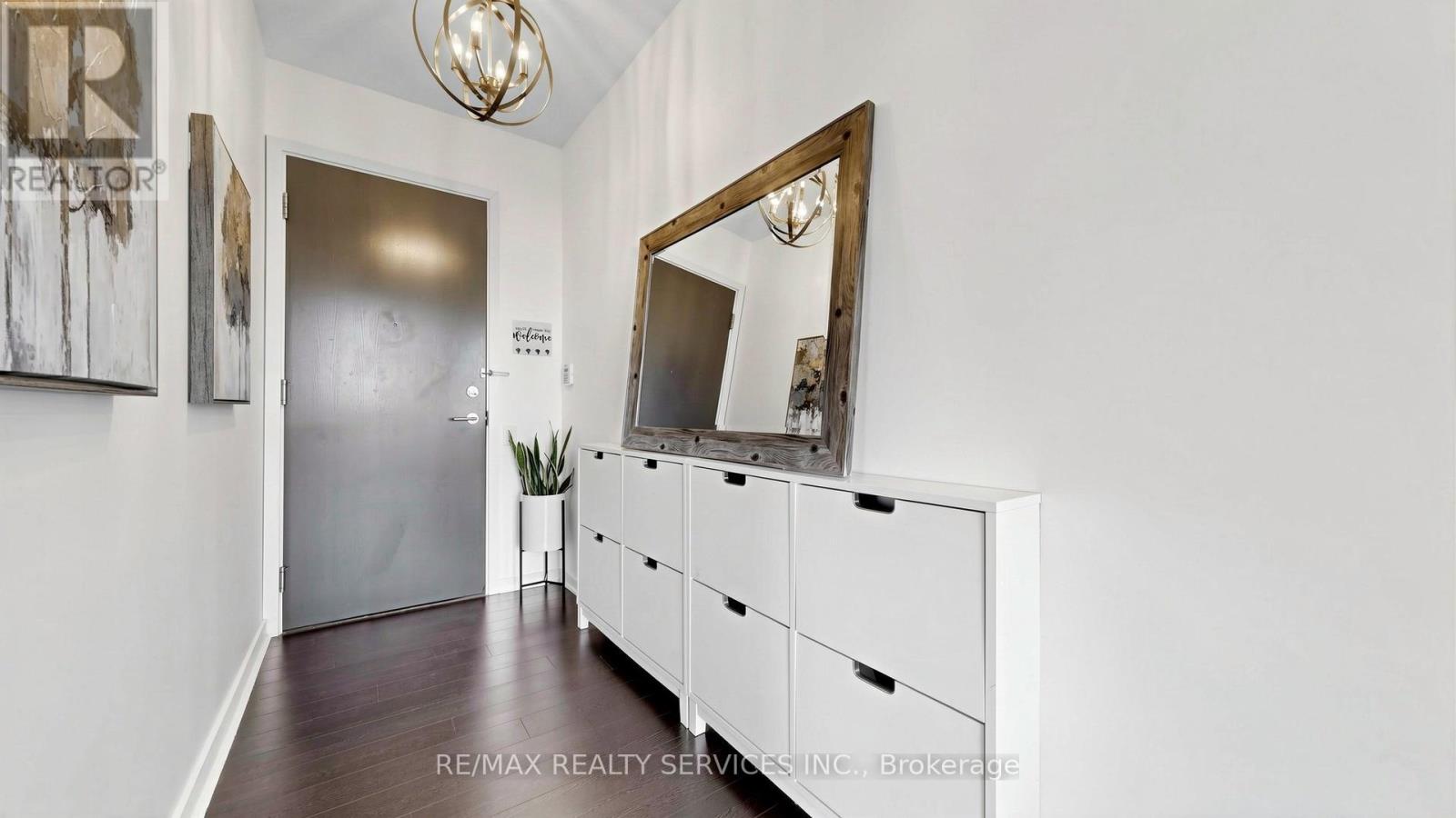 511 - 105 The Queensway Avenue, Toronto, Ontario  M6S 5B5 - Photo 28 - W12978228