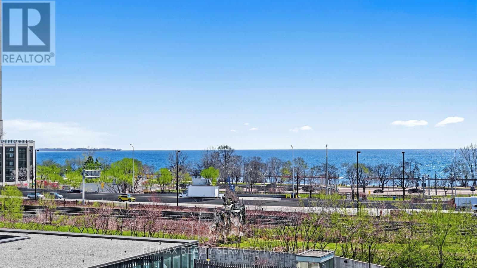 511 - 105 The Queensway Avenue, Toronto, Ontario  M6S 5B5 - Photo 31 - W12978228