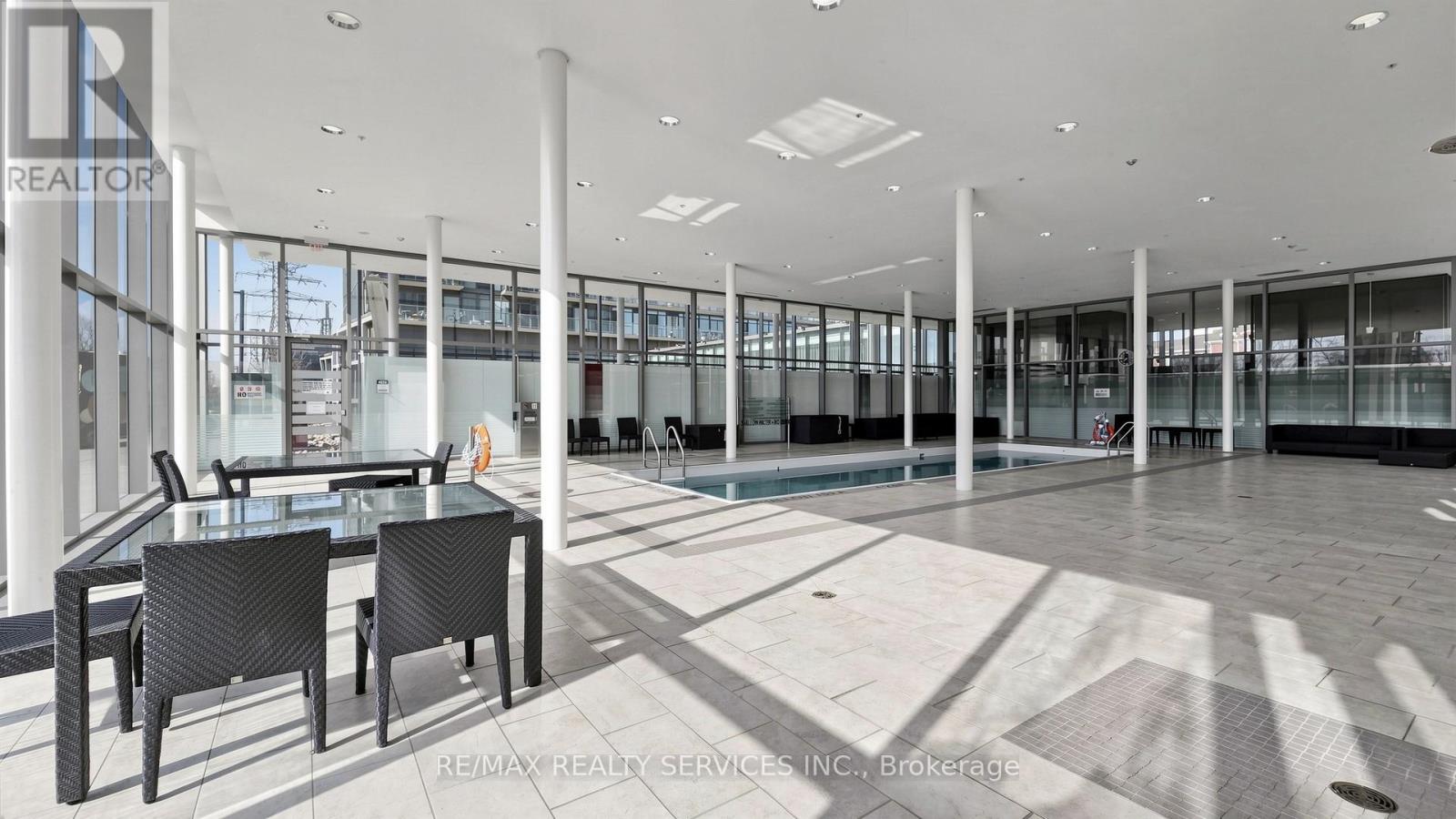 511 - 105 The Queensway Avenue, Toronto, Ontario  M6S 5B5 - Photo 32 - W12978228