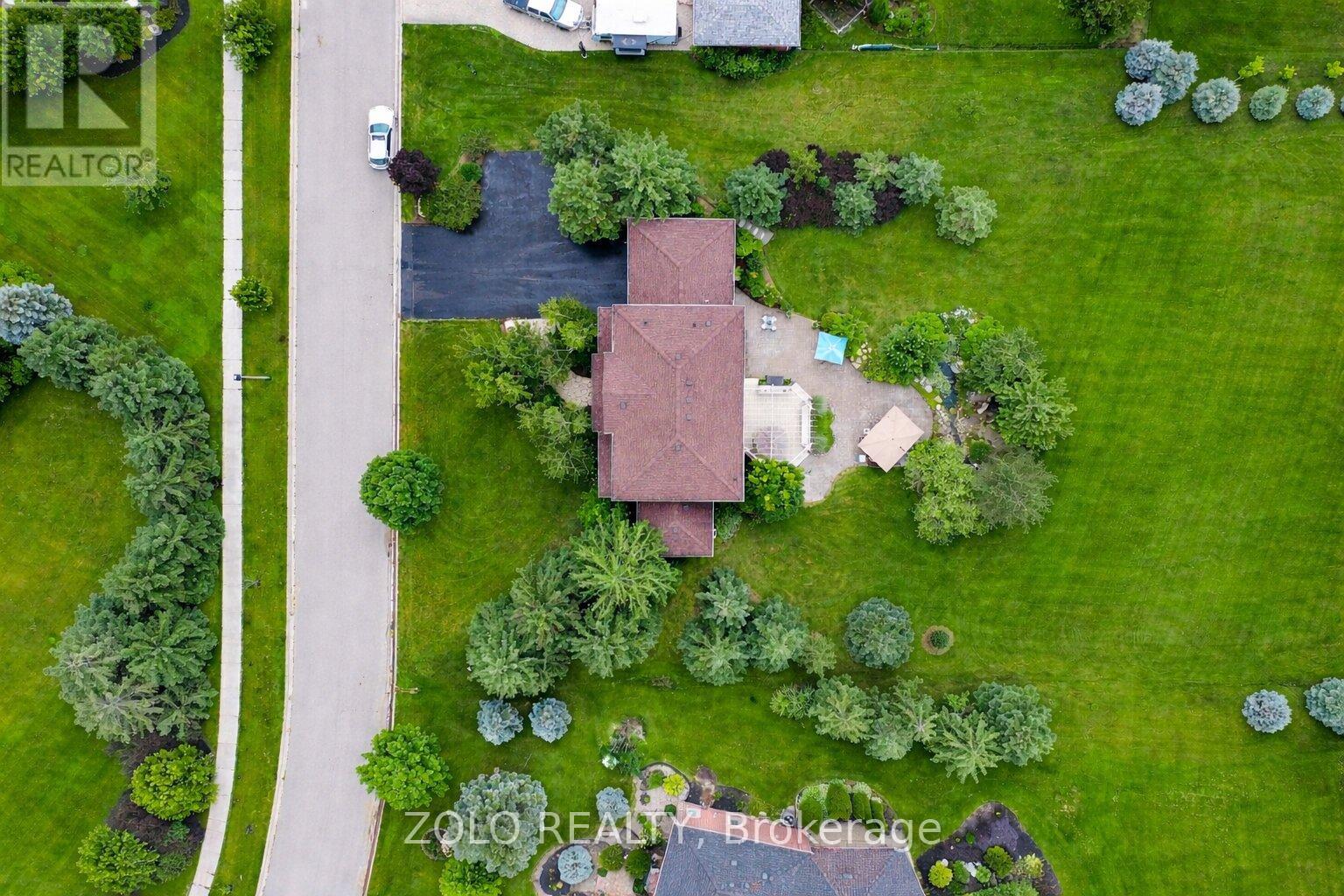 6 Massari Street, Caledon, Ontario  L7K 0B6 - Photo 2 - W12978240