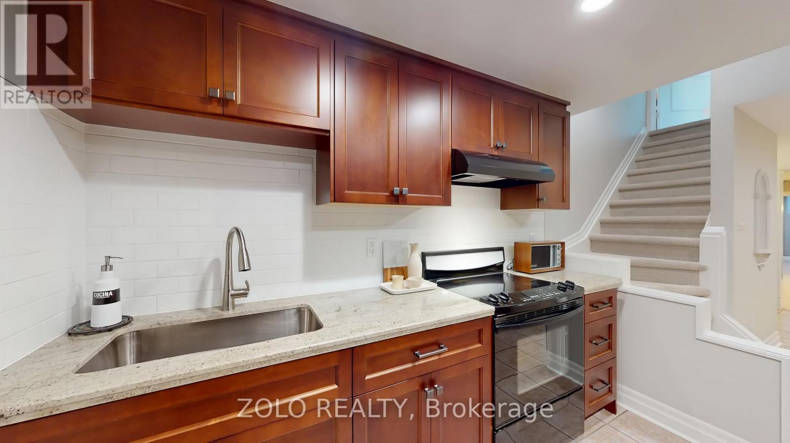 6 Massari Street, Caledon, Ontario  L7K 0B6 - Photo 34 - W12978240