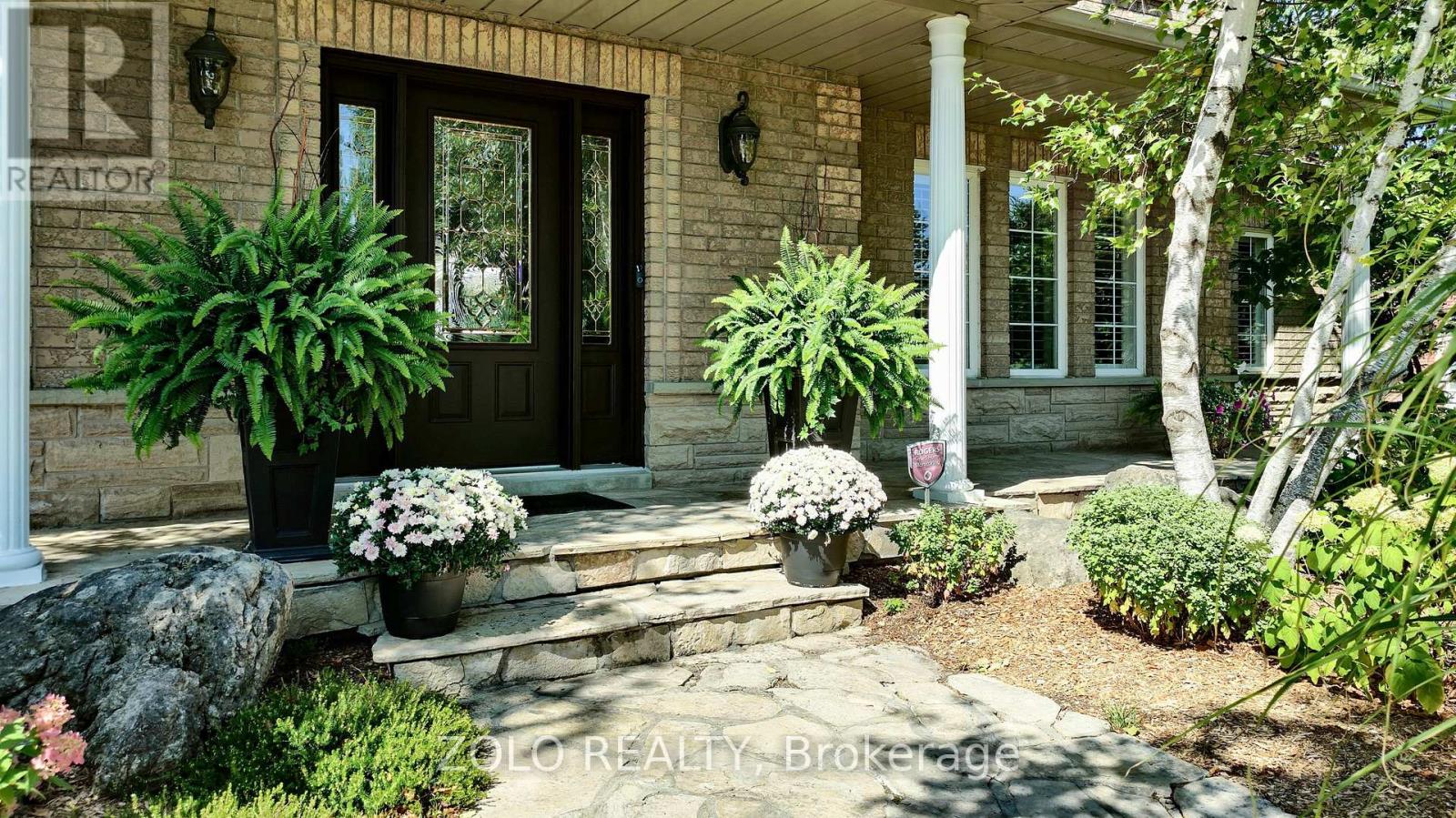 6 Massari Street, Caledon, Ontario  L7K 0B6 - Photo 7 - W12978240