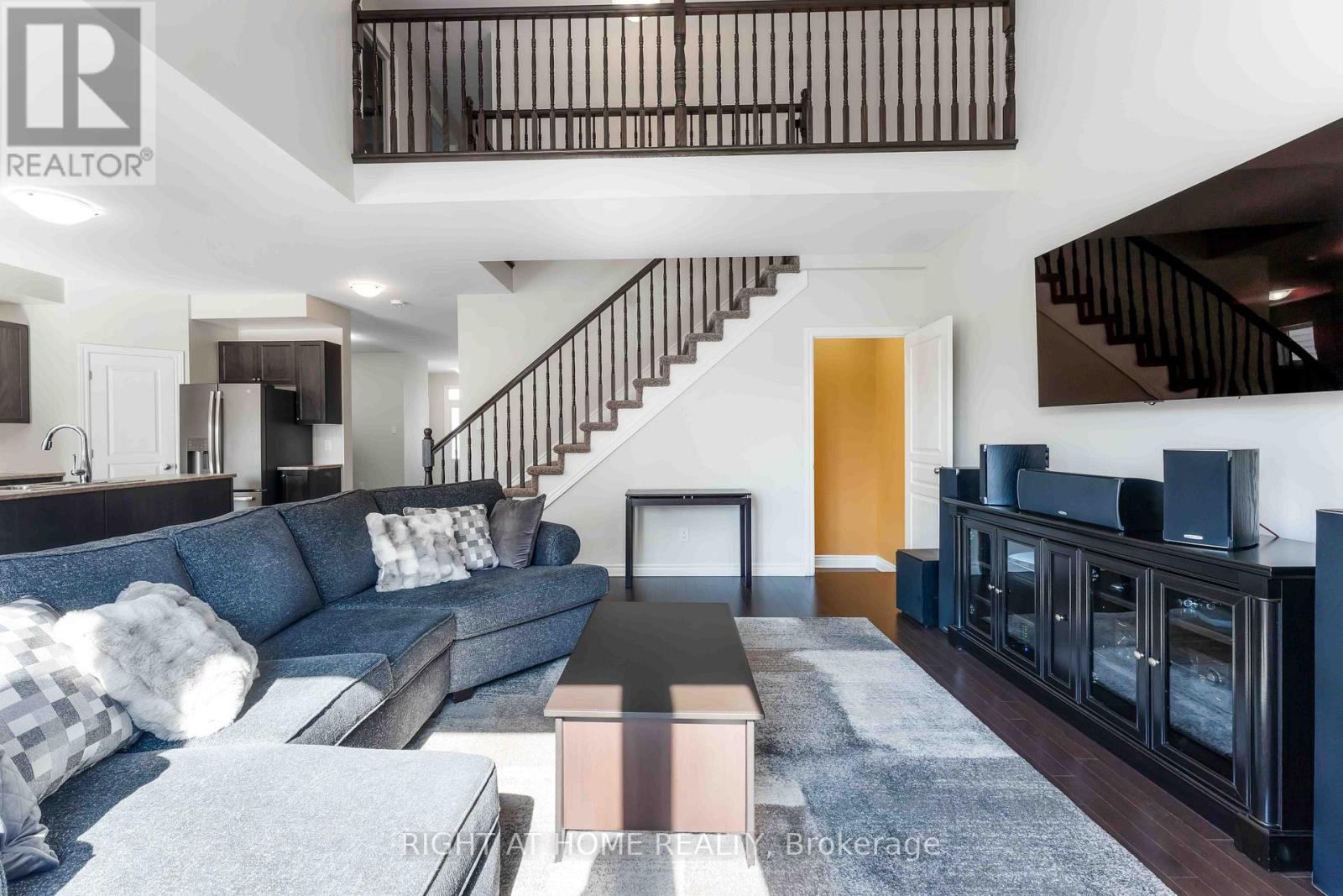 658 Parade Drive, Ottawa, Ontario  K2S 0Z2 - Photo 11 - X12938560