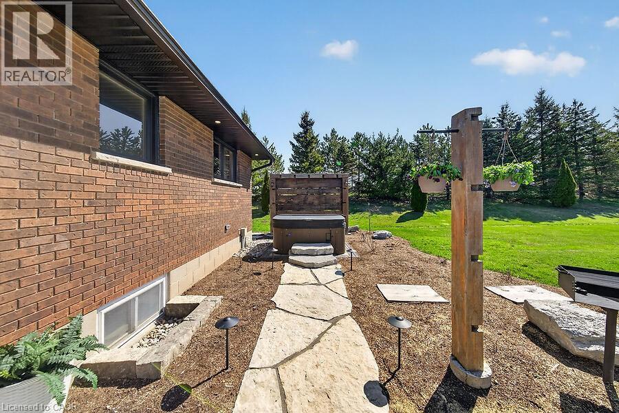 9752 Regional 9 Road, West Lincoln, Ontario  N0A 1C0 - Photo 34 - 40819301