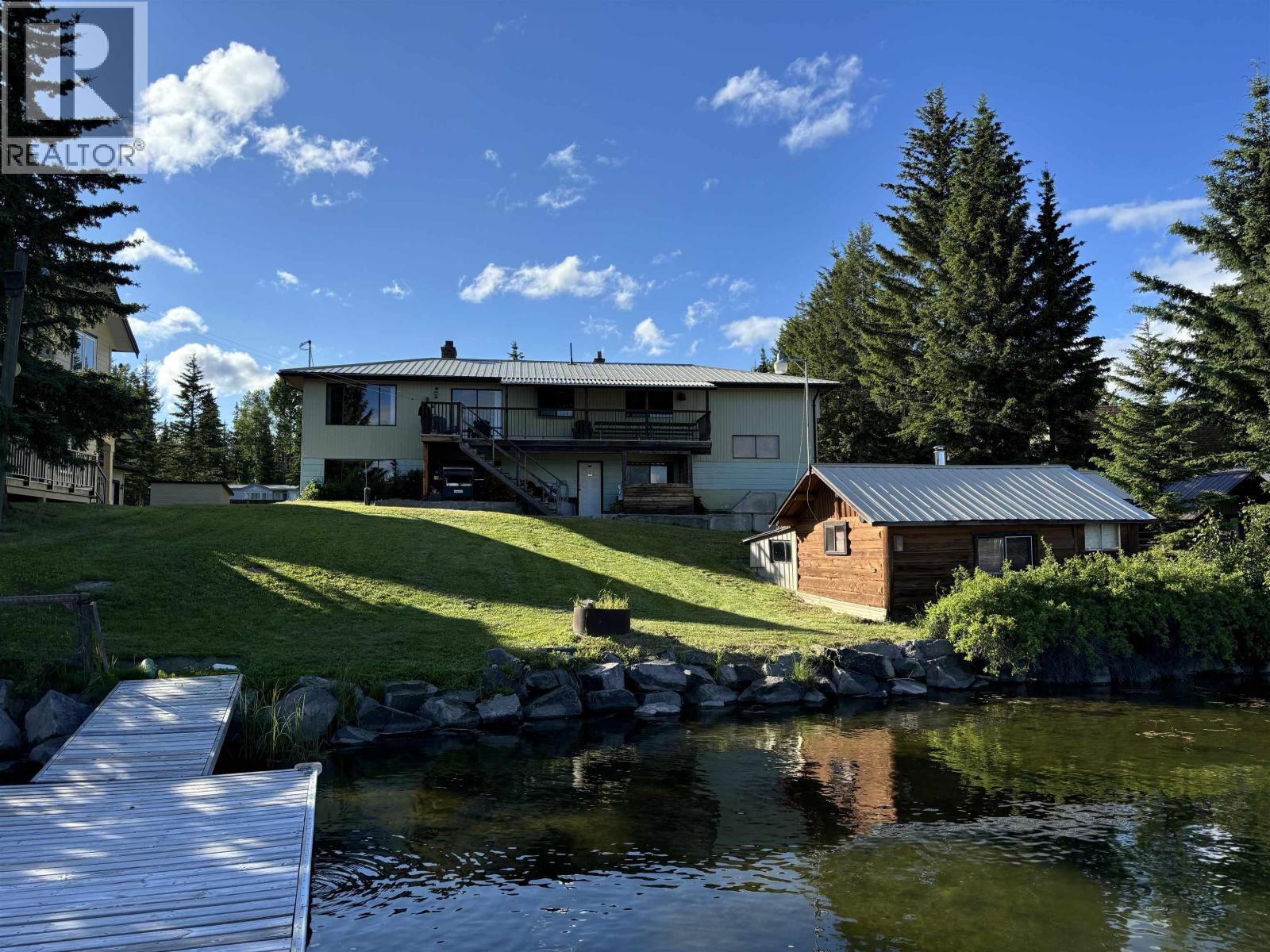 7568 BURGESS ROAD, Deka Lake / Sulphurous / Hathaway Lakes, British Columbia