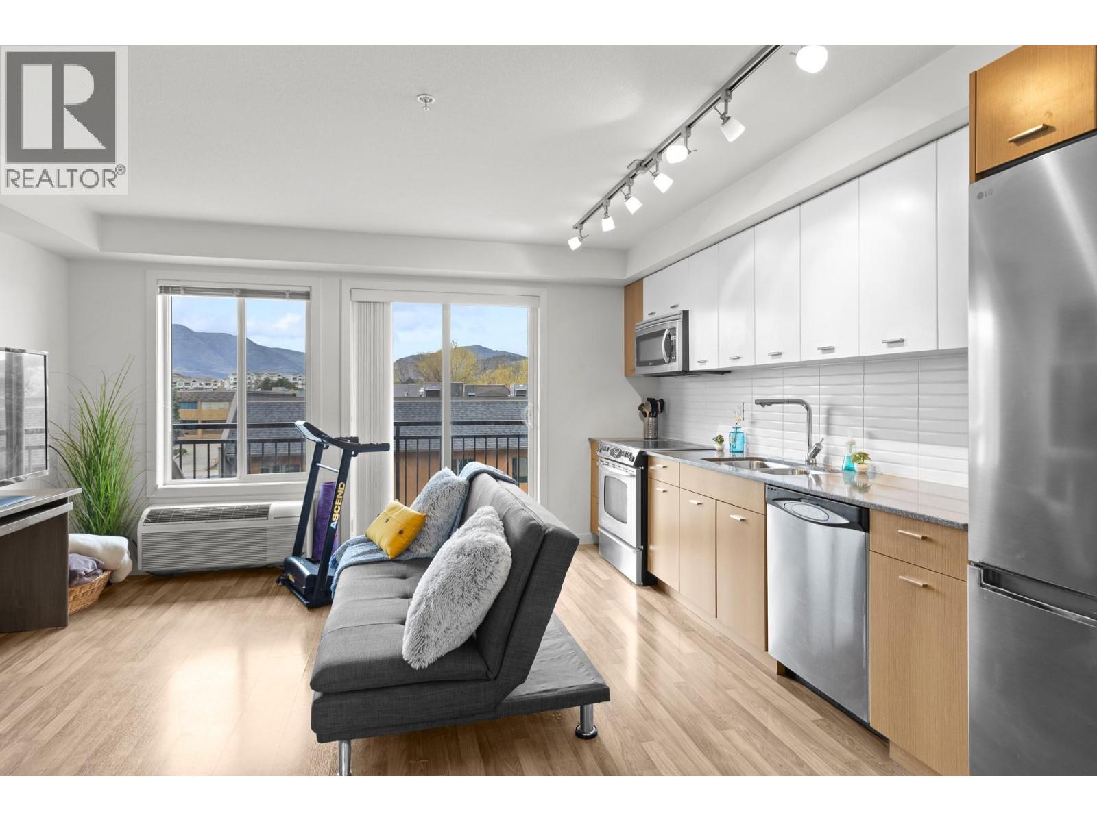 1550 Dickson Avenue Unit# 316, Kelowna, British Columbia