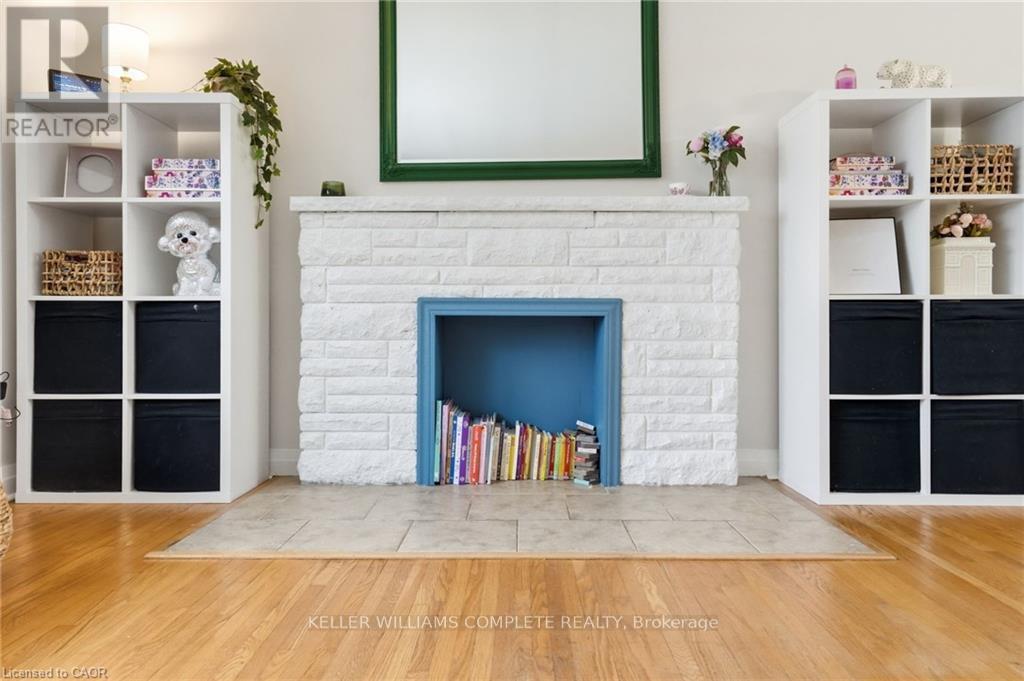 59 Oakley Court, Hamilton, Ontario  L9G 1T7 - Photo 9 - X12977942