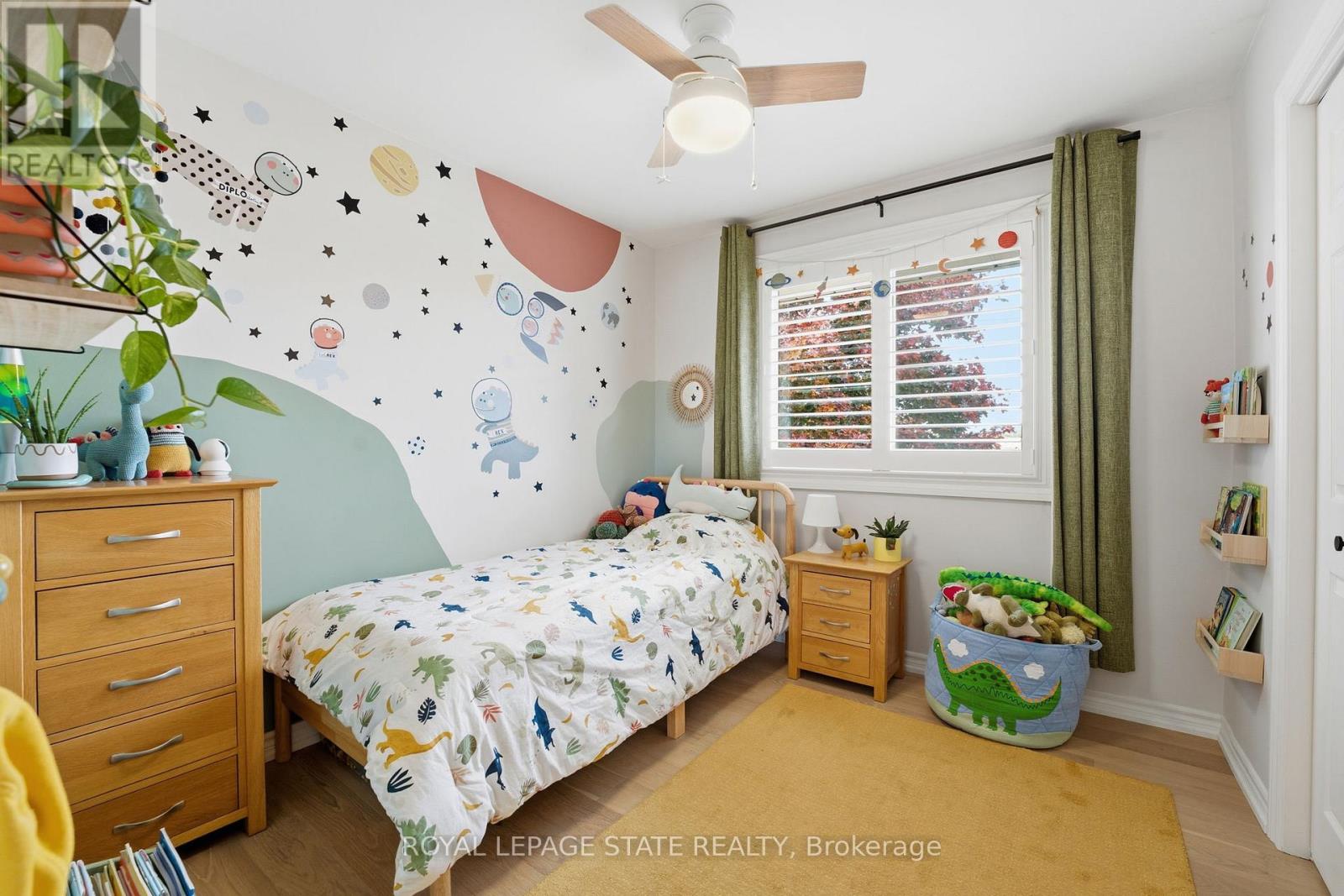 348 Sydenham Road, Hamilton, Ontario  L9H 5E2 - Photo 21 - X12977974