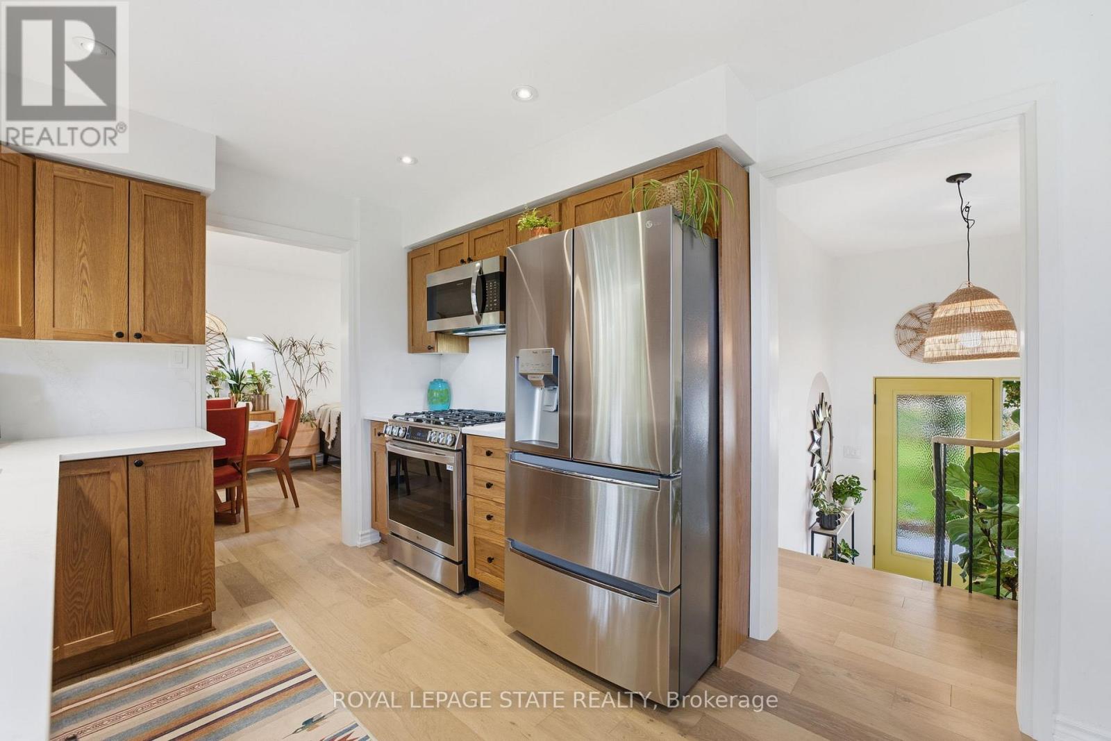 348 Sydenham Road, Hamilton, Ontario  L9H 5E2 - Photo 7 - X12977974