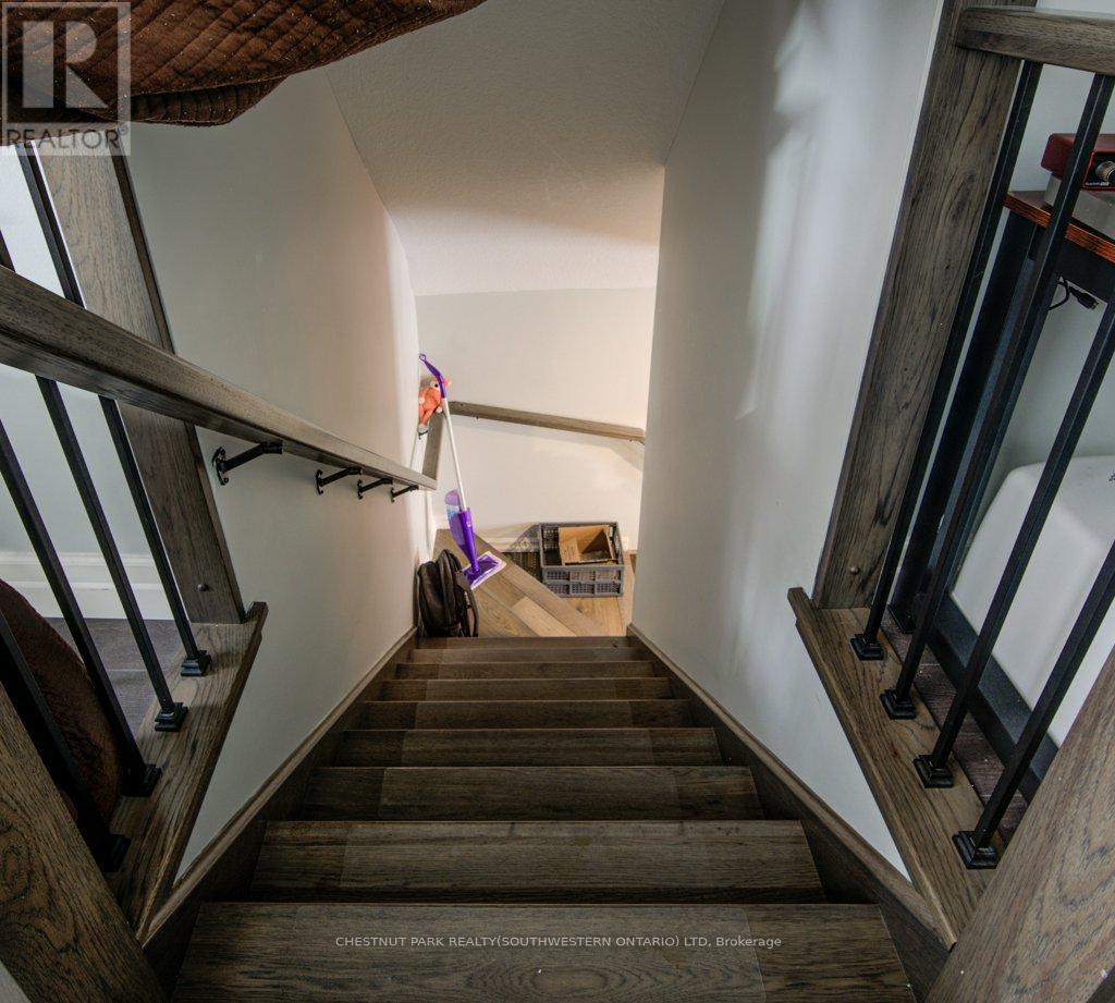 374 Louisa Street, Kitchener, Ontario  N2H 5N4 - Photo 25 - X12978046