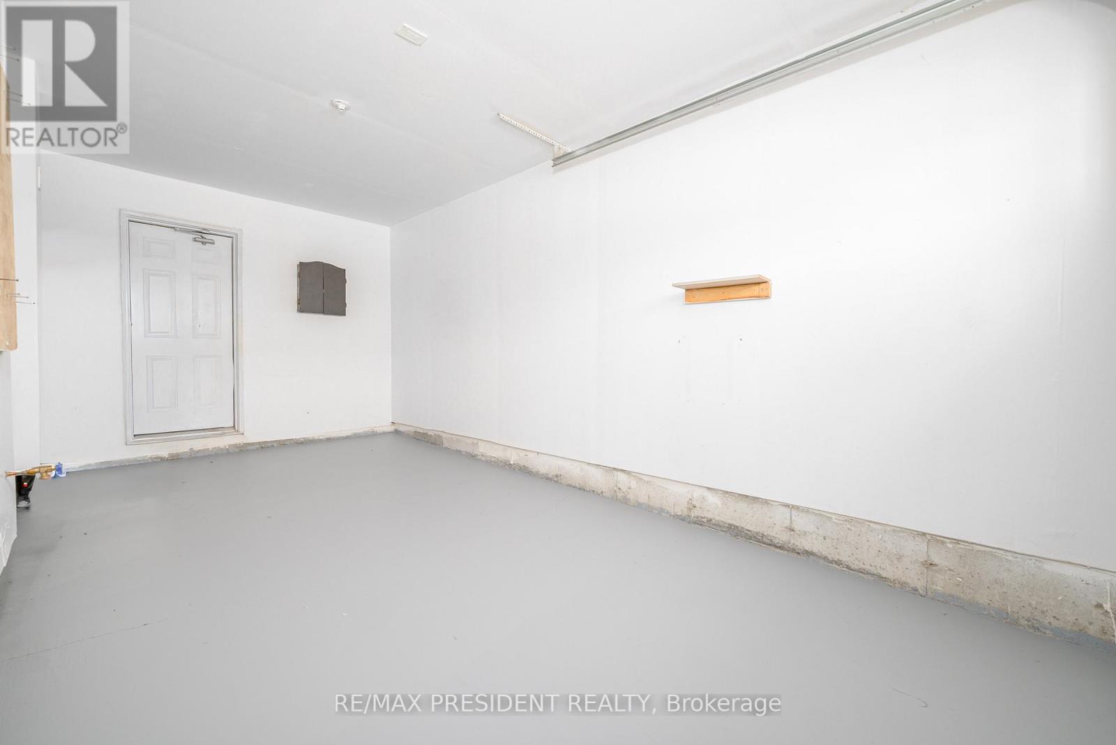 100 Corley Street W, Kawartha Lakes, Ontario  K9V 6C2 - Photo 11 - X12978090