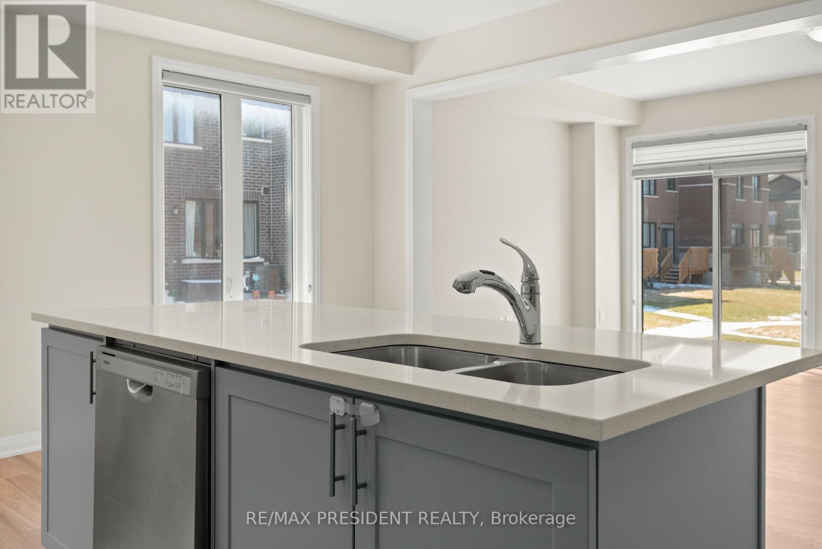 100 Corley Street W, Kawartha Lakes, Ontario  K9V 6C2 - Photo 17 - X12978090