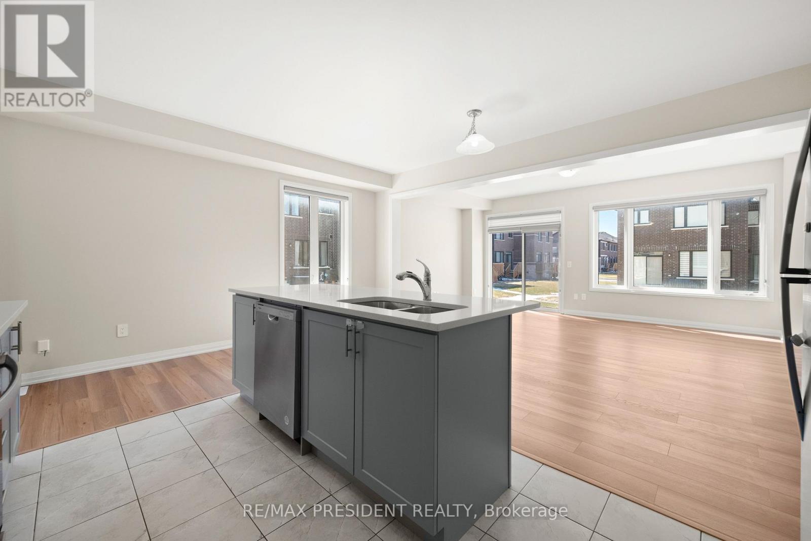 100 Corley Street W, Kawartha Lakes, Ontario  K9V 6C2 - Photo 19 - X12978090