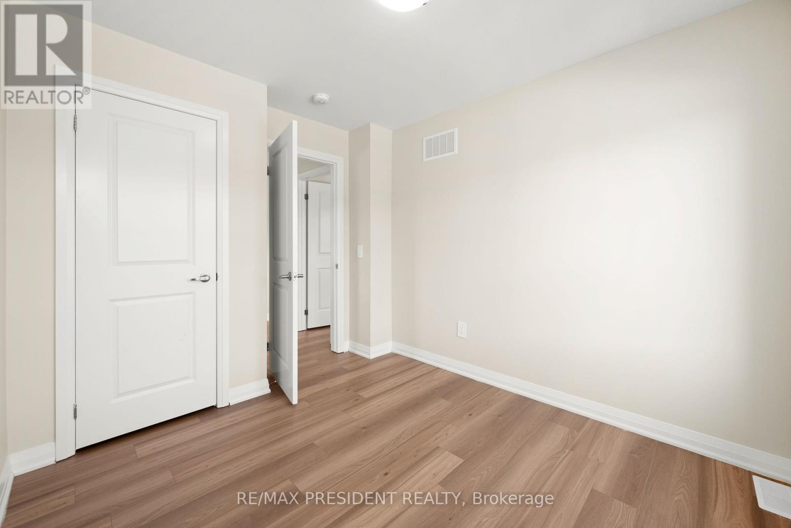 100 Corley Street W, Kawartha Lakes, Ontario  K9V 6C2 - Photo 26 - X12978090