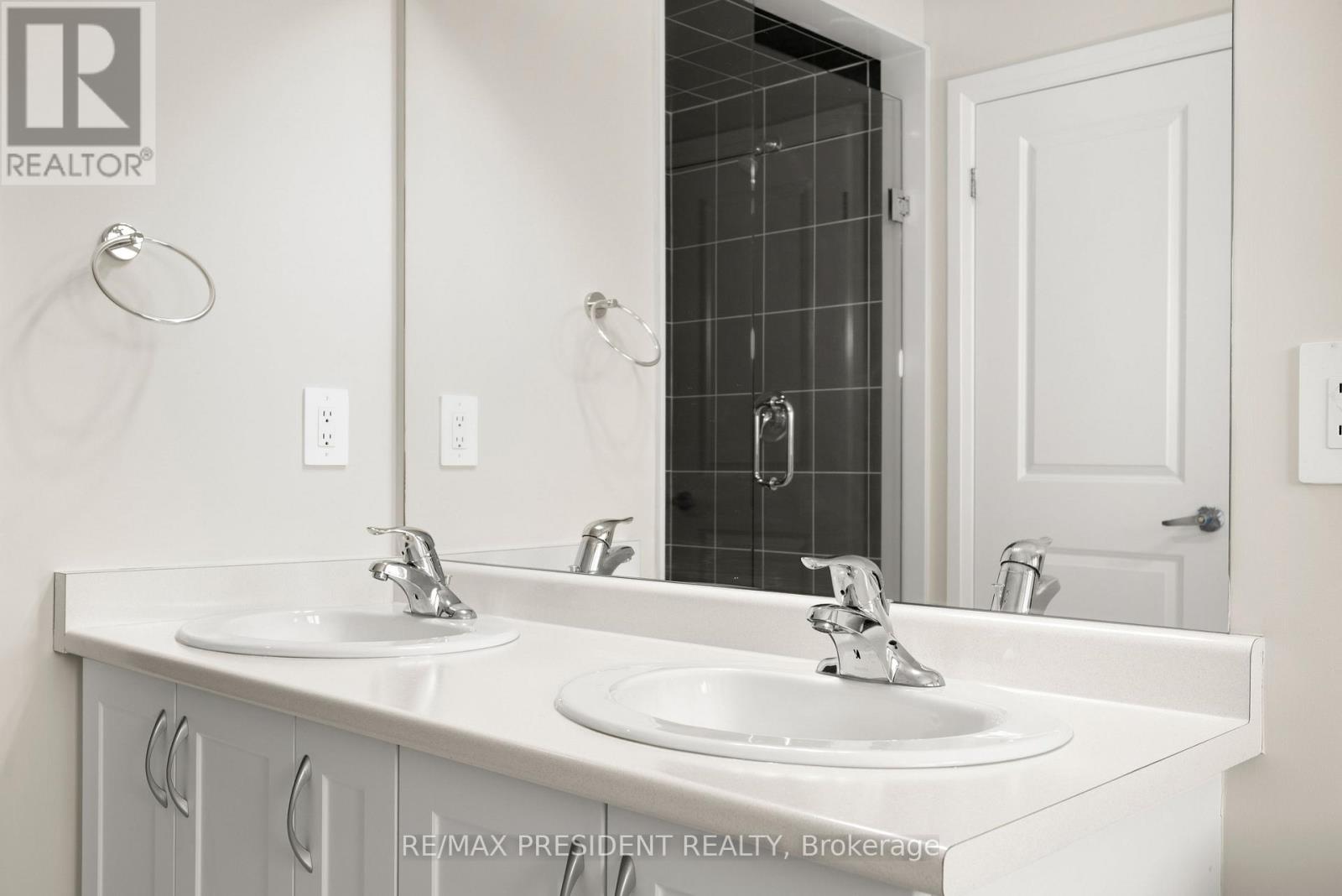 100 Corley Street W, Kawartha Lakes, Ontario  K9V 6C2 - Photo 40 - X12978090