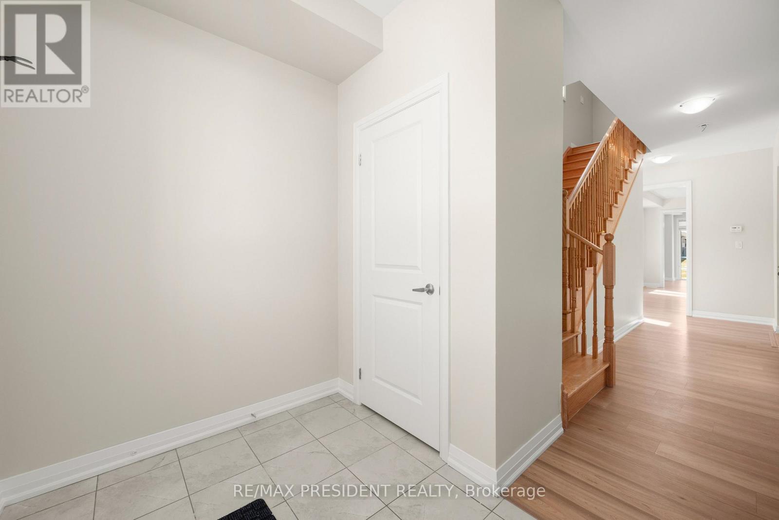 100 Corley Street W, Kawartha Lakes, Ontario  K9V 6C2 - Photo 8 - X12978090