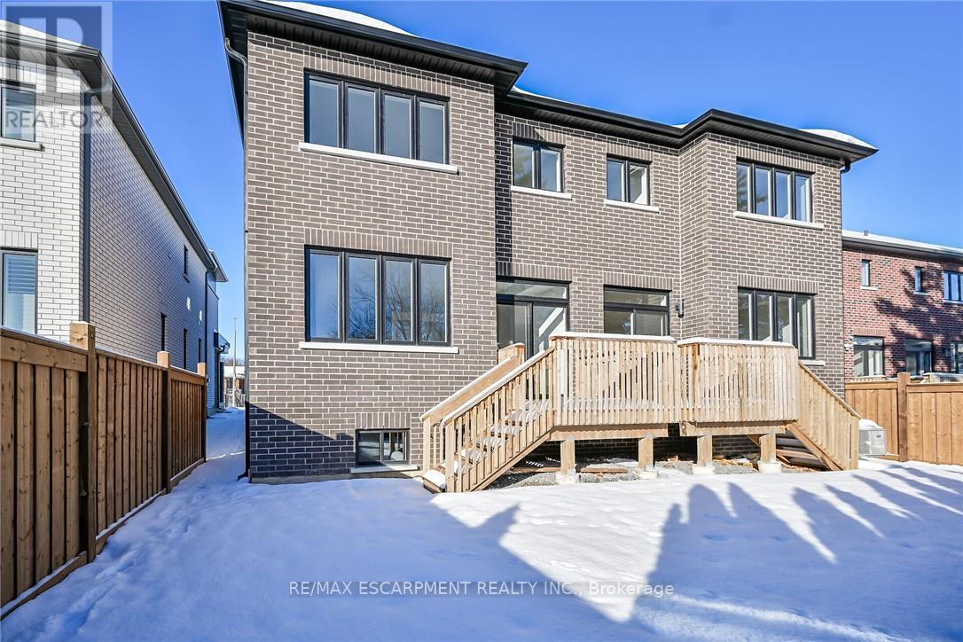 29 Kingfisher Drive, Hamilton (Bruleville), Ontario  L9A 5A4 - Photo 46 - X12978112