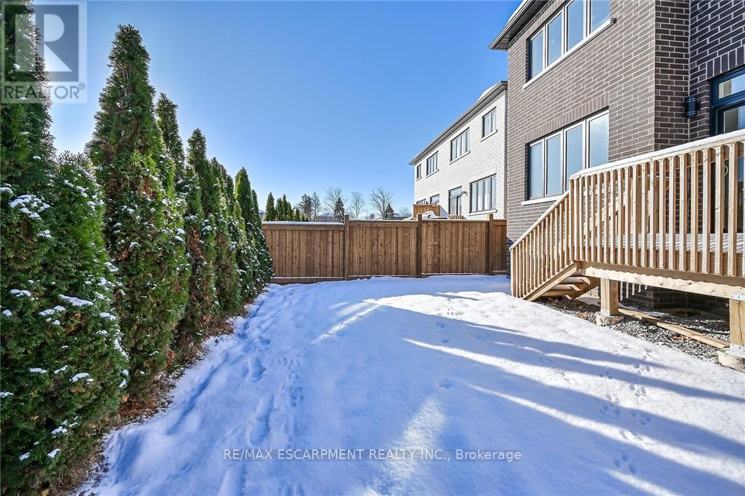 29 Kingfisher Drive, Hamilton (Bruleville), Ontario  L9A 5A4 - Photo 48 - X12978112