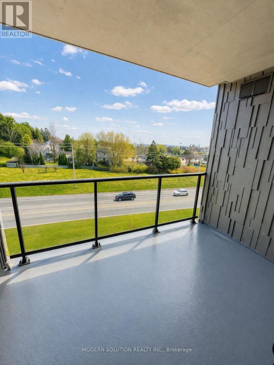 404 - 50 Otterbein Road, Kitchener, Ontario  N2B 3B7 - Photo 11 - X12978172