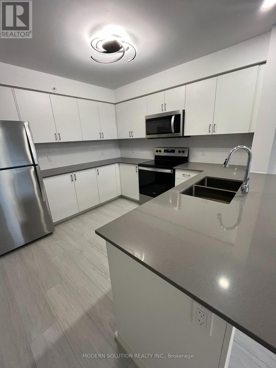 404 - 50 Otterbein Road, Kitchener, Ontario  N2B 3B7 - Photo 3 - X12978172