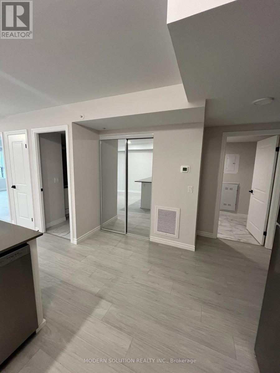 404 - 50 Otterbein Road, Kitchener, Ontario  N2B 3B7 - Photo 8 - X12978172