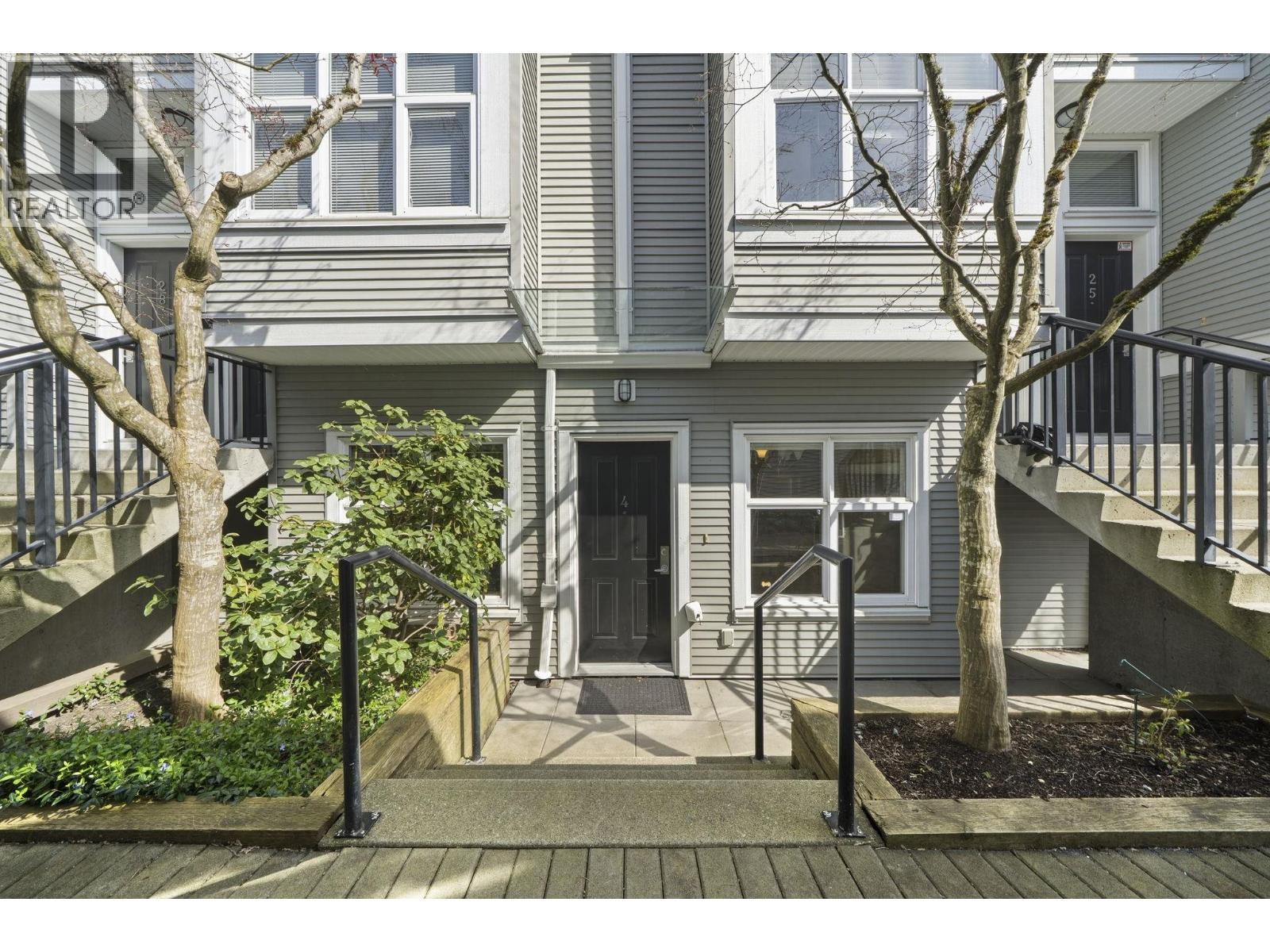 4 1203 MADISON AVENUE, Burnaby, British Columbia