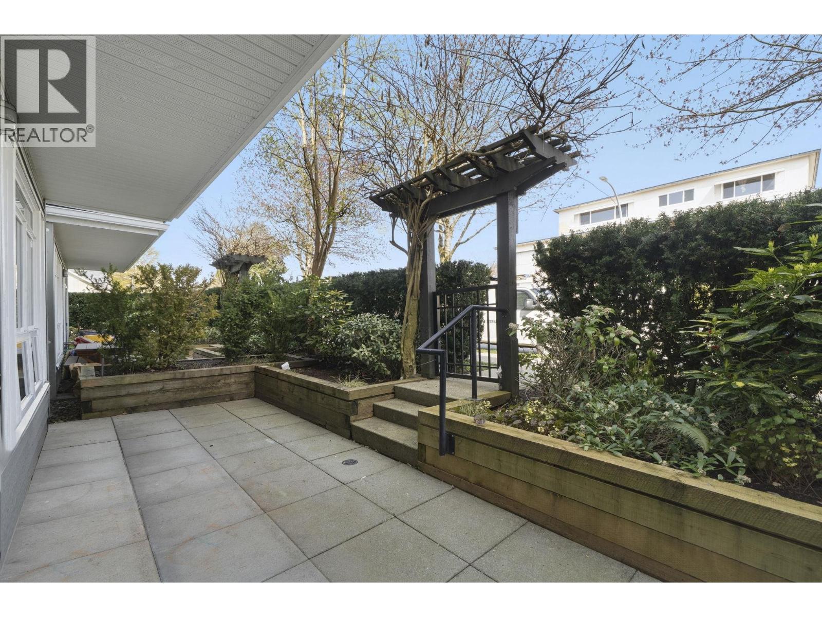 4 1203 Madison Avenue, Burnaby, British Columbia  V5C 6R9 - Photo 3 - R3108182