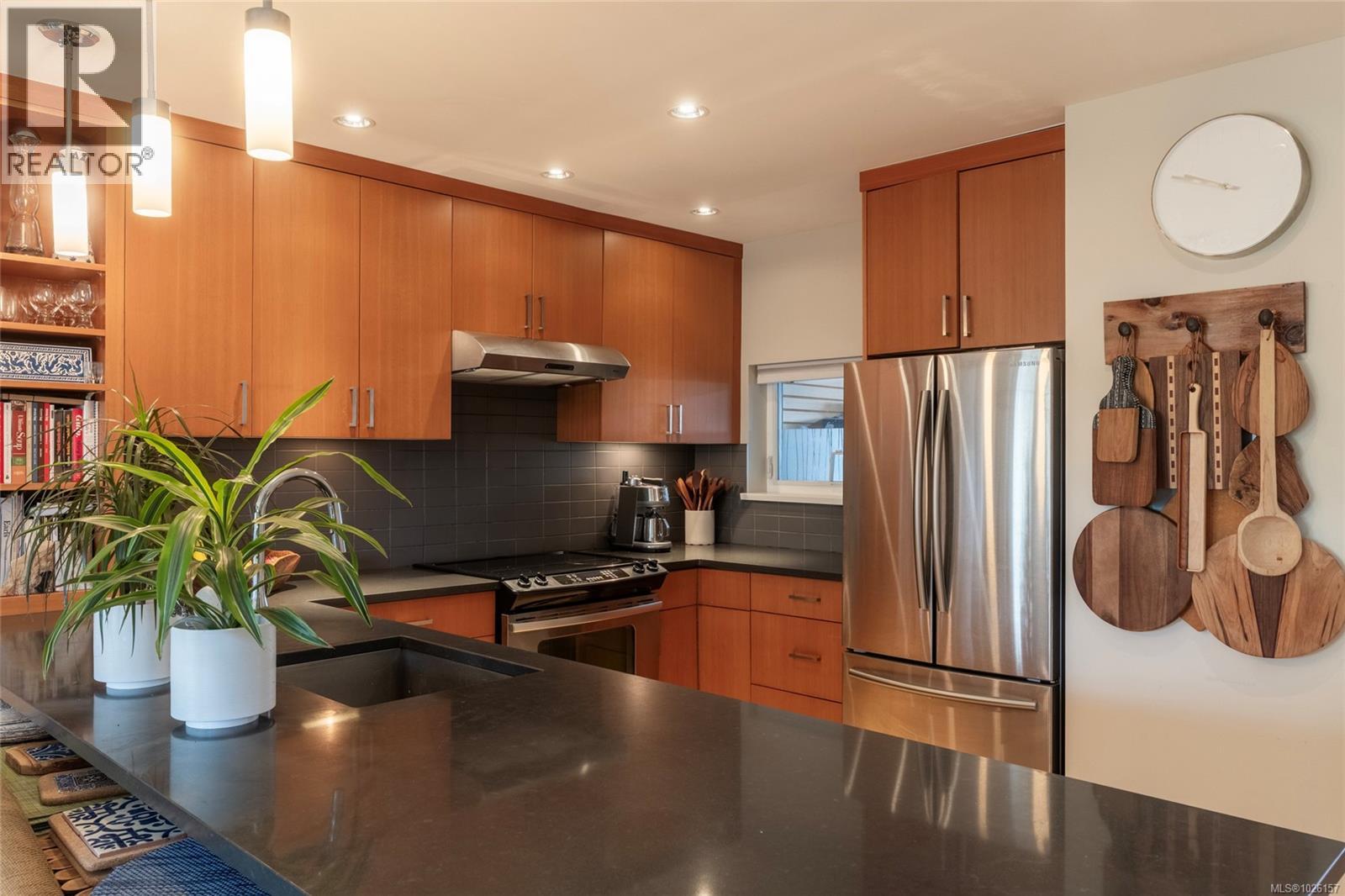 17 785 Central Spur Rd, Victoria, British Columbia  V9A 7S1 - Photo 6 - 1026157