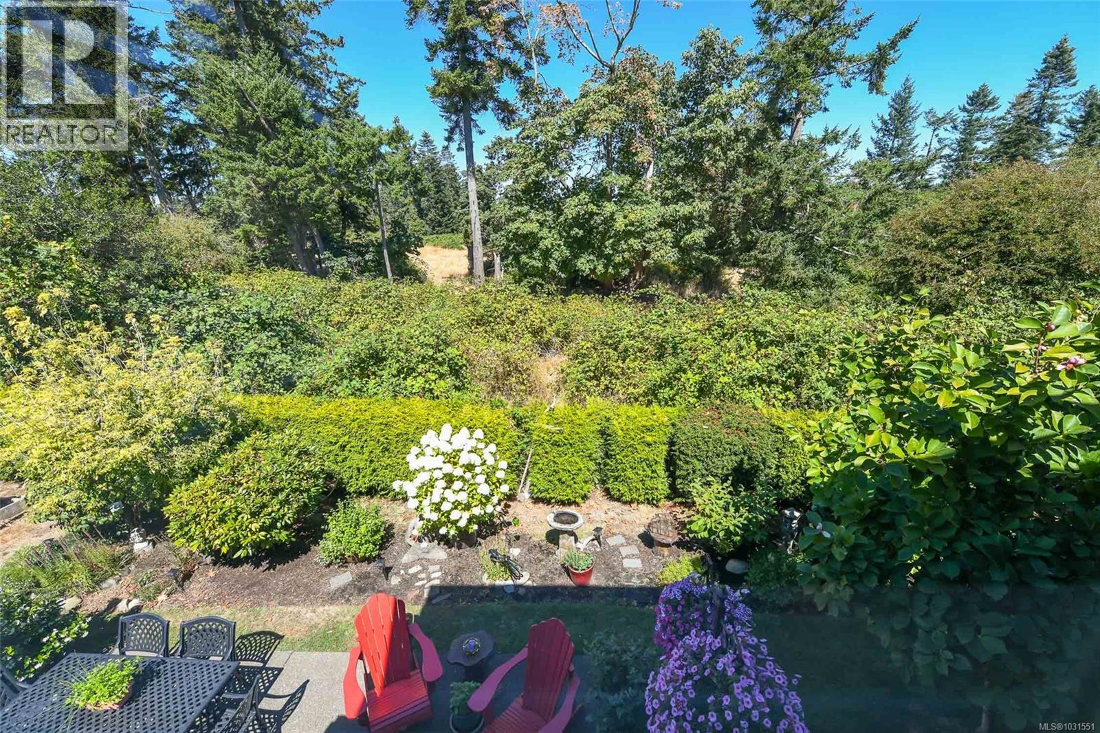 1790 Yew Crt, Comox, British Columbia  V9M 2L6 - Photo 16 - 1031551