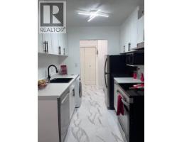 212 780 PREMIER STREET, North Vancouver, British Columbia