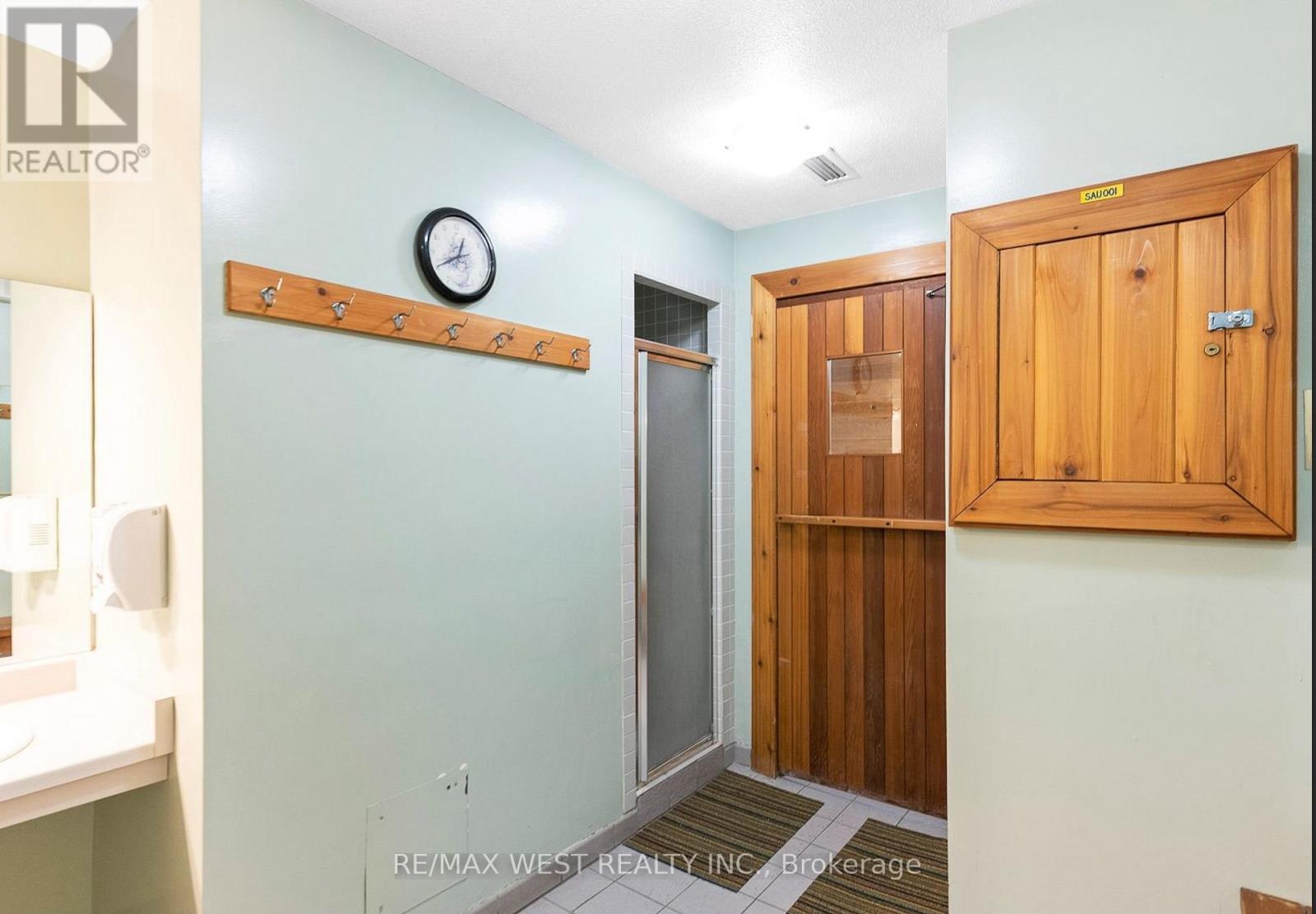 202 - 130 Neptune Drive, Toronto, Ontario  M6A 1X5 - Photo 32 - C12967970