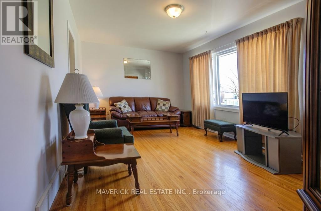 169 Byron Street, Zorra, Ontario  N0M 2M0 - Photo 6 - X12976268