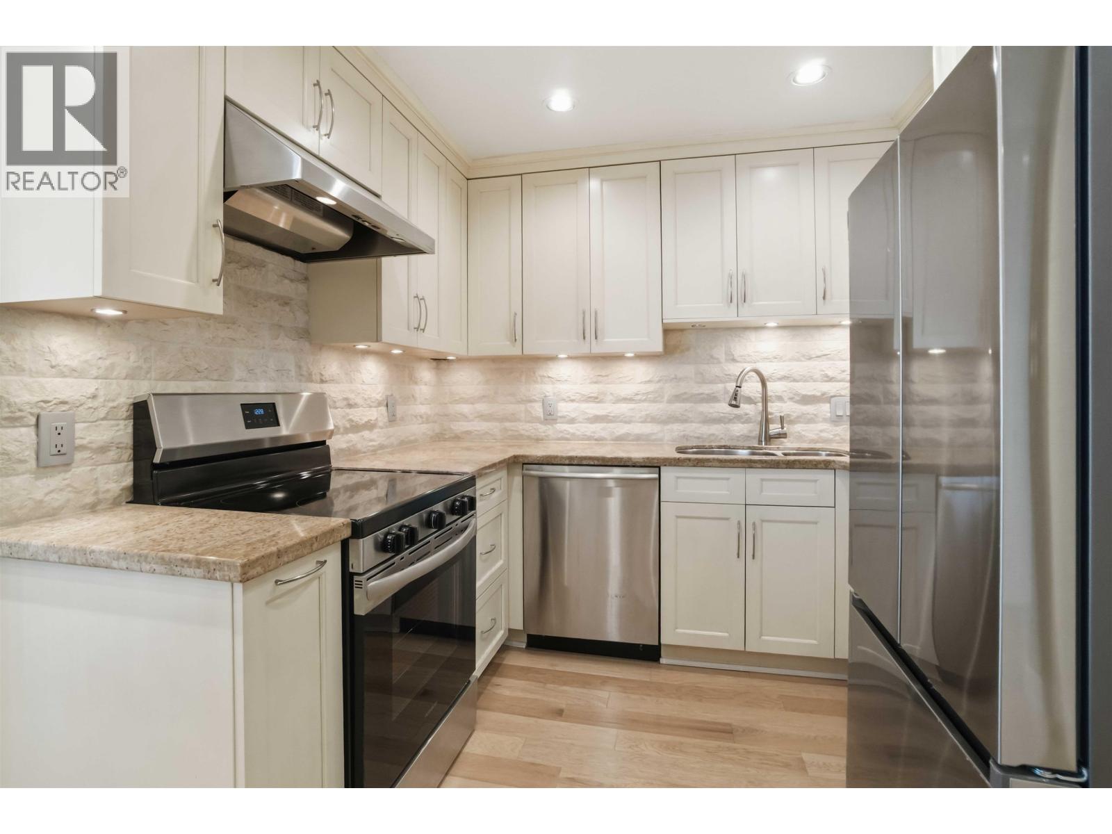 601 738 Broughton Street, Vancouver, British Columbia  V6G 3A7 - Photo 15 - R3109221