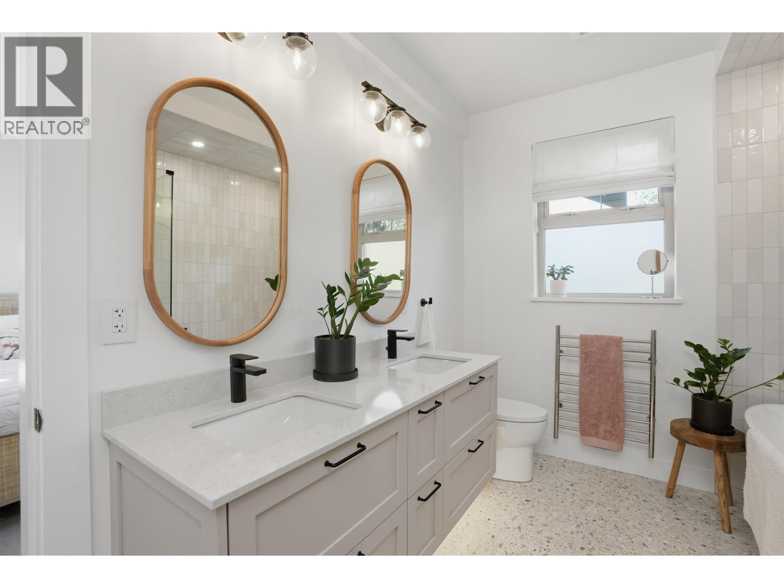 2039 W 33rd Avenue, Vancouver, British Columbia  V6M 1B6 - Photo 28 - R3109244