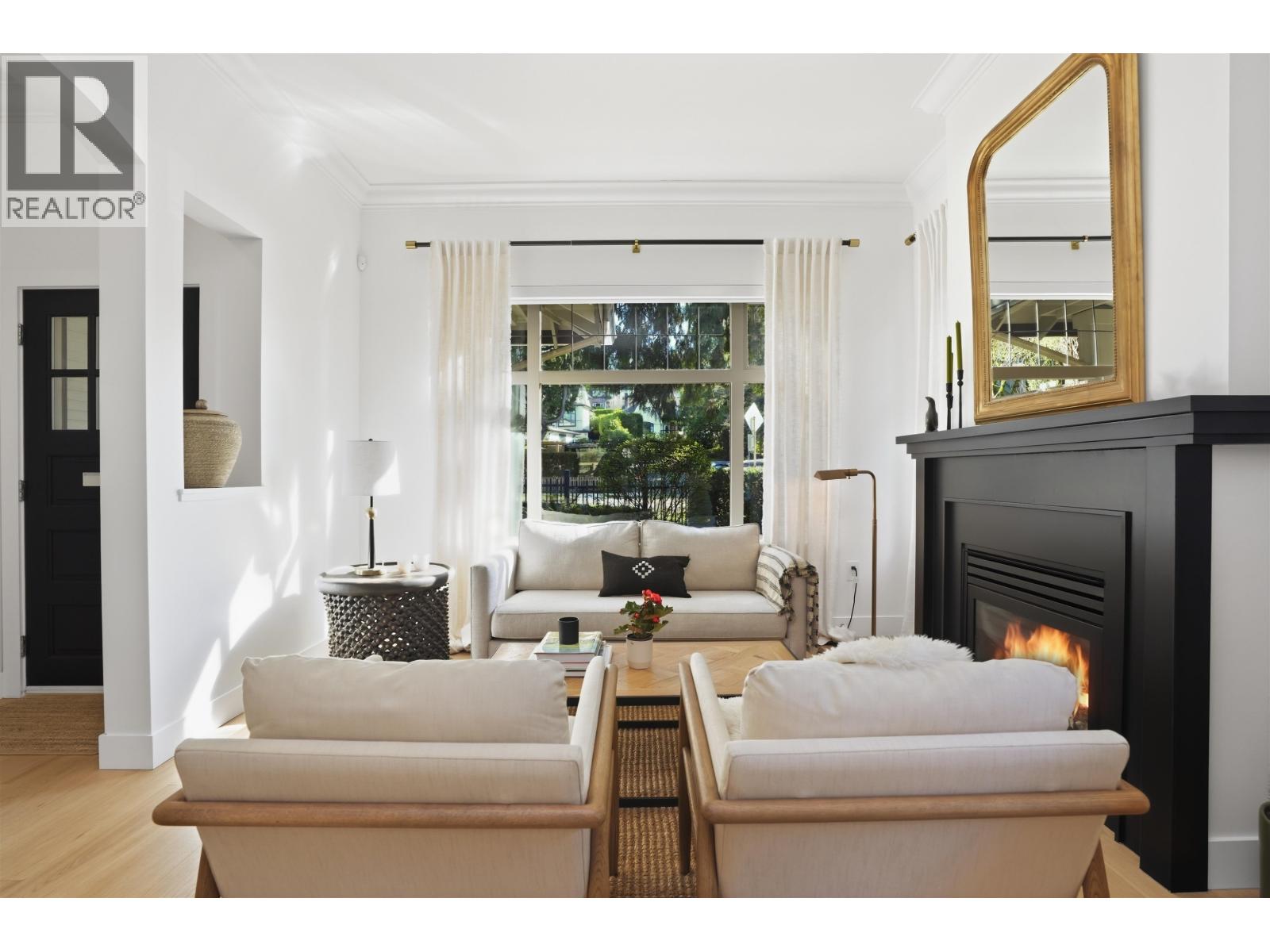 2039 W 33rd Avenue, Vancouver, British Columbia  V6M 1B6 - Photo 3 - R3109244