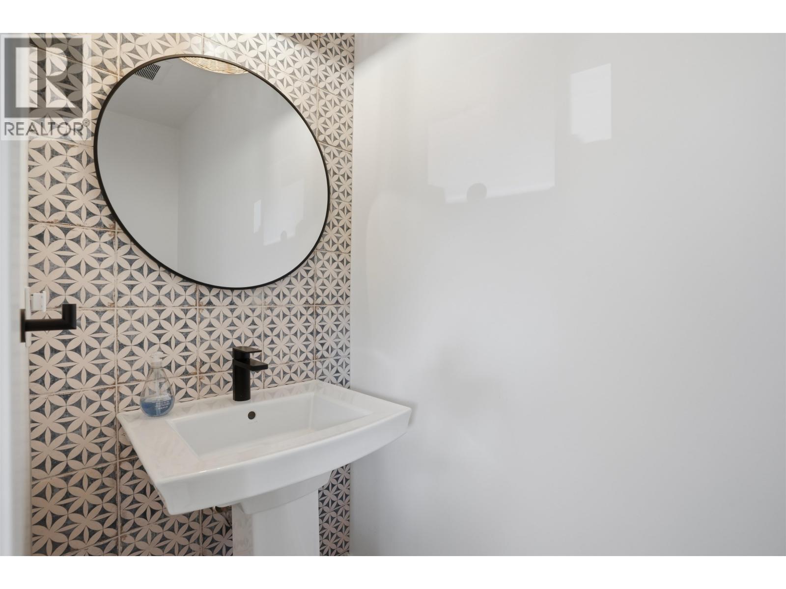 2039 W 33rd Avenue, Vancouver, British Columbia  V6M 1B6 - Photo 7 - R3109244