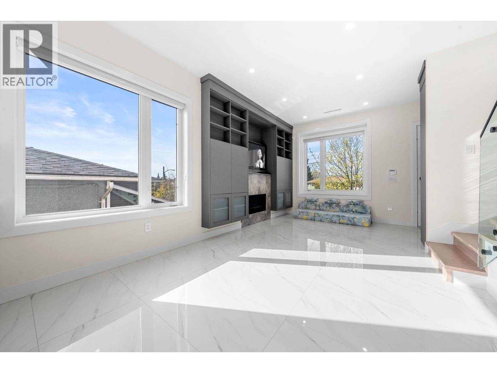 1548 E 41st Avenue, Vancouver, British Columbia  V5P 1K2 - Photo 12 - R3109268