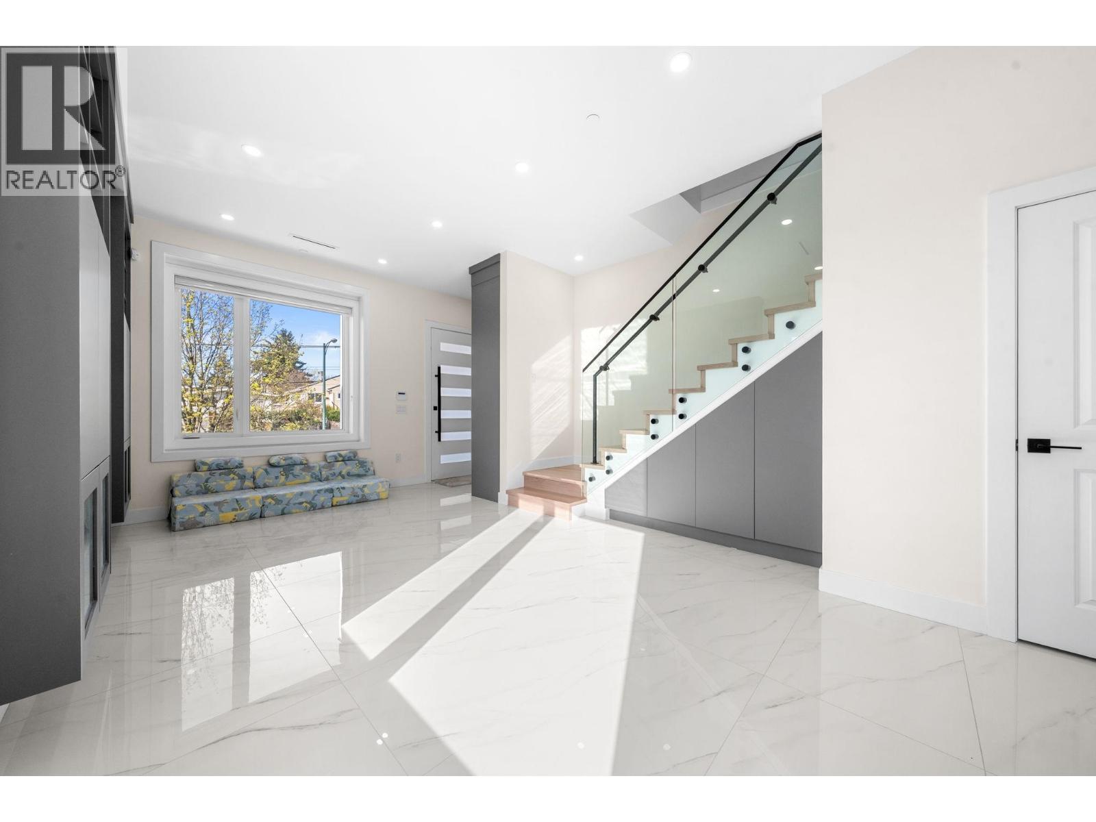 1548 E 41st Avenue, Vancouver, British Columbia  V5P 1K2 - Photo 13 - R3109268